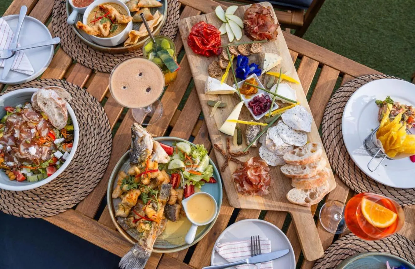 Restaurant/places to eat in Hydronauts Diving Resort - Koh Tao