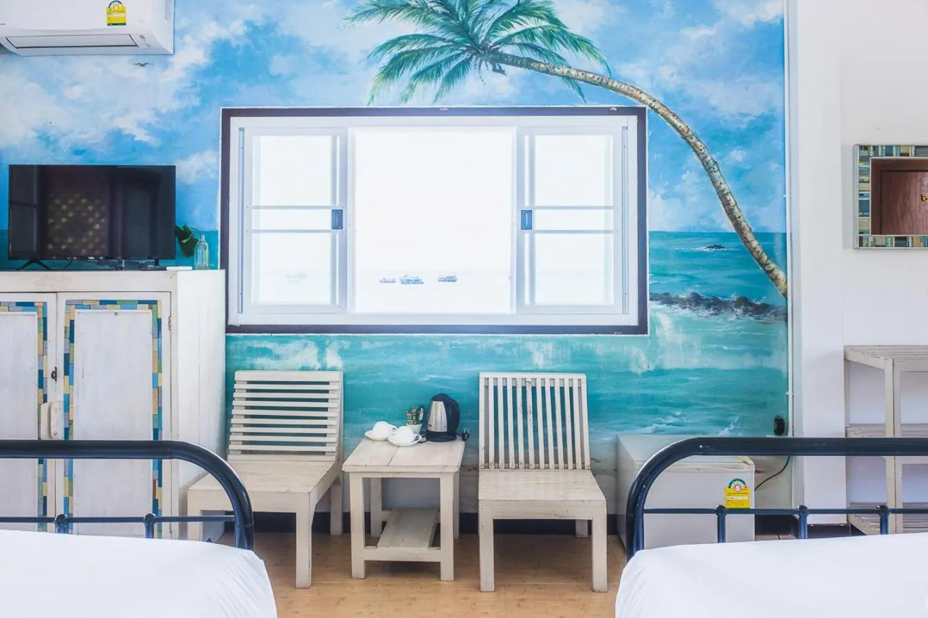 Bed in Hydronauts Diving Resort - Koh Tao