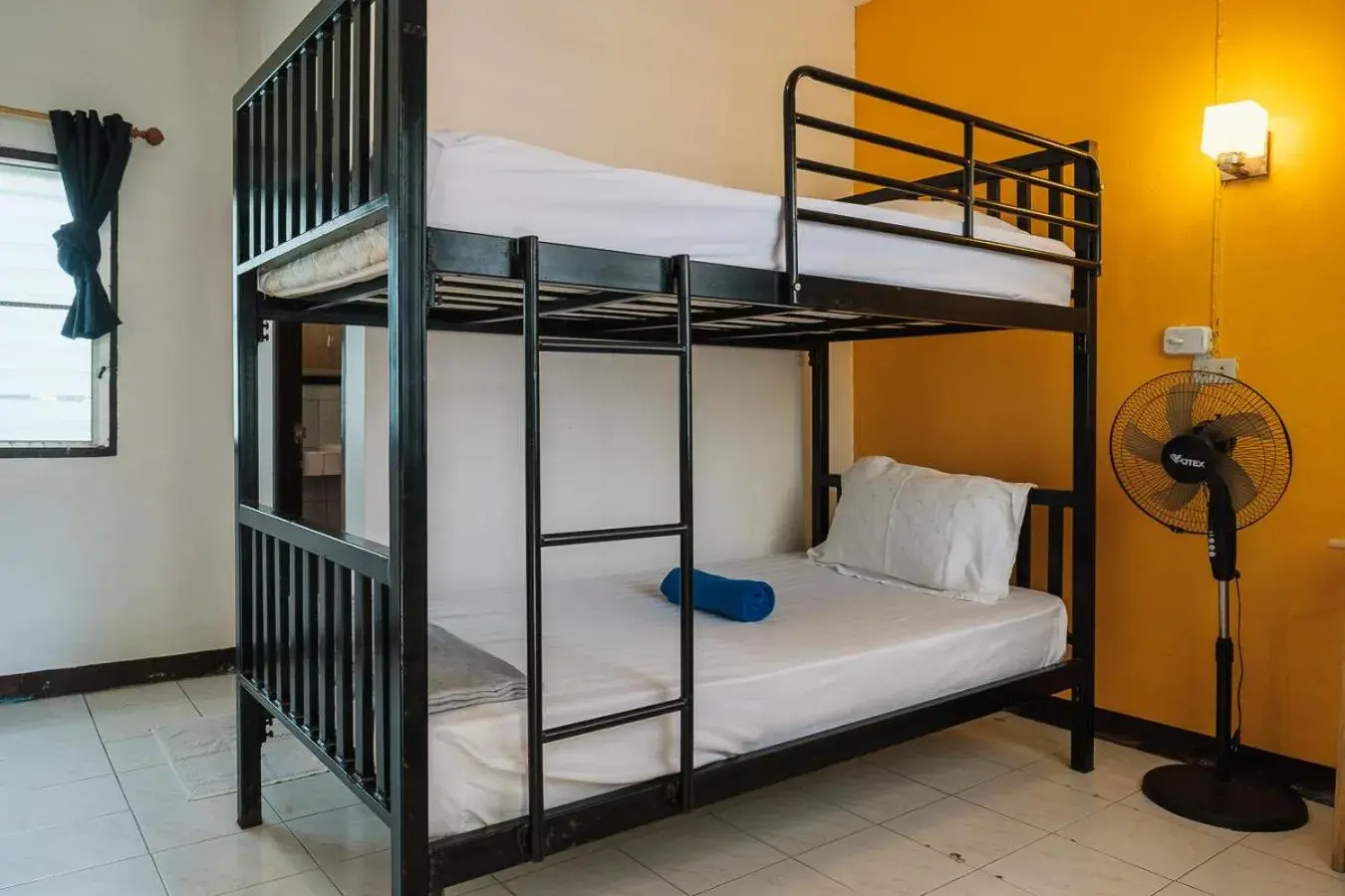 Bunk Bed in Mixed Dormitory Room  in Hydronauts Diving Resort - Koh Tao Bunk Bed in Mixed Dormitory Room  in Hydronauts Diving Resort - Koh Tao