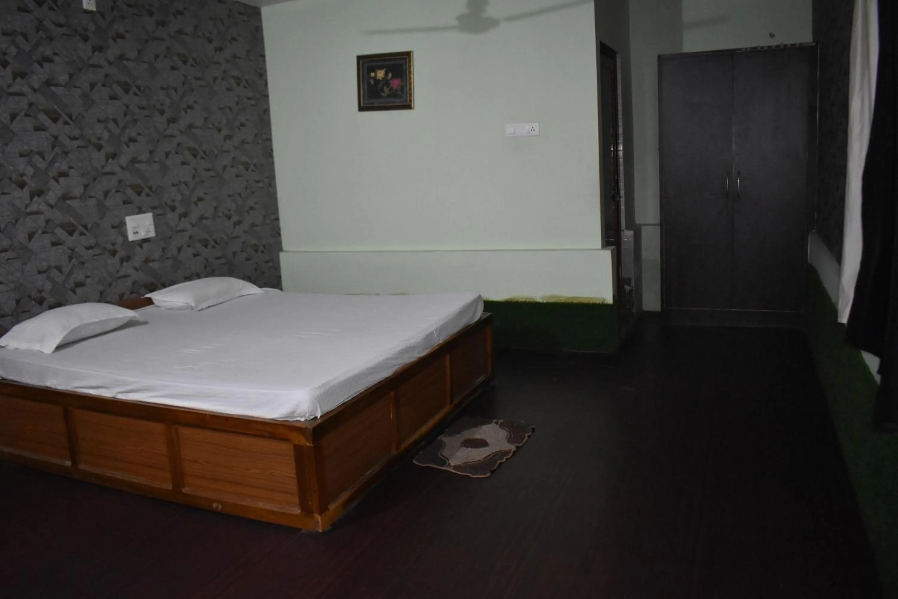 Bed in Kanikasundari Home Stay