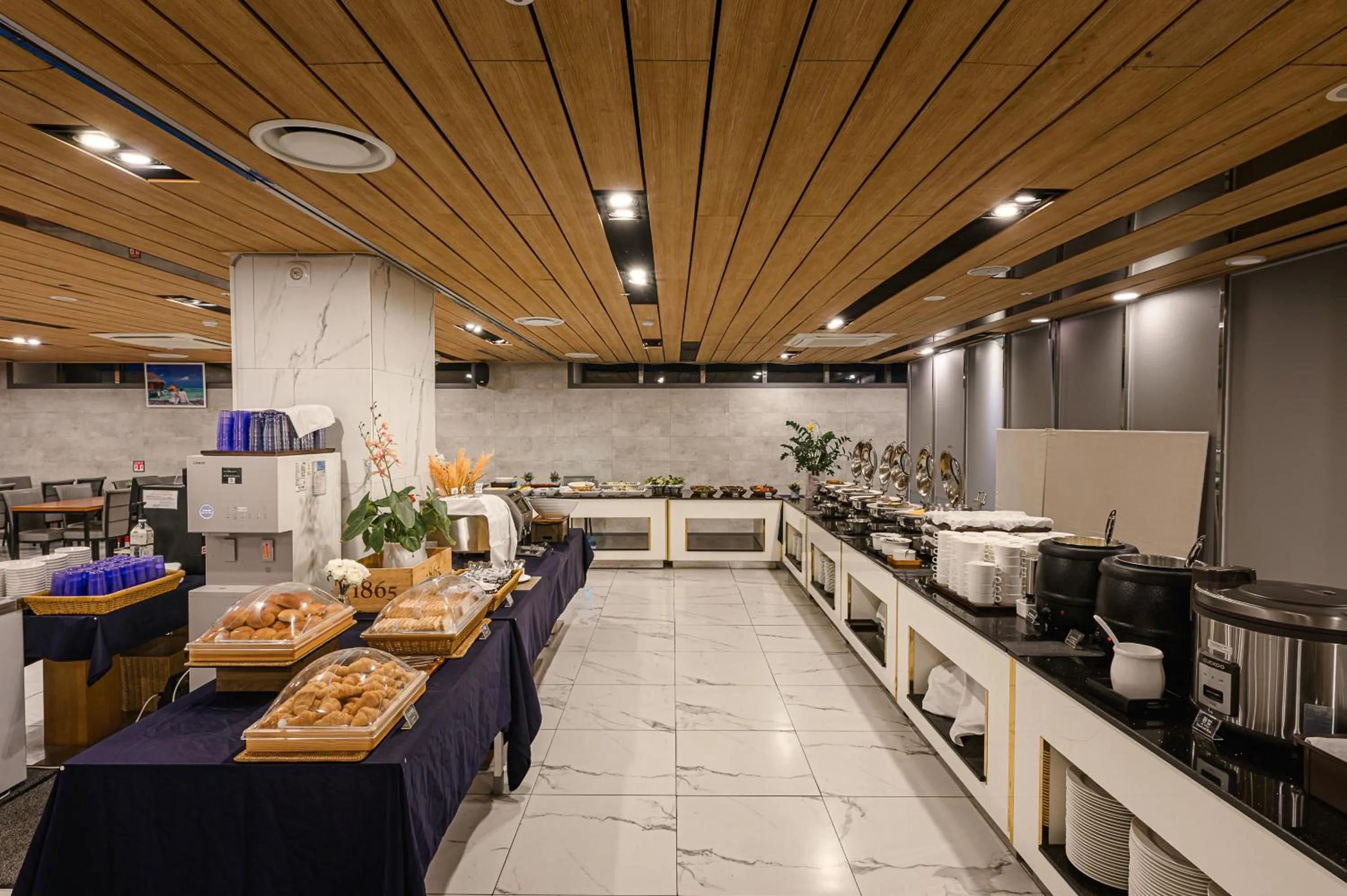 Restaurant/places to eat in Hamdeok Beach Stay Jeju