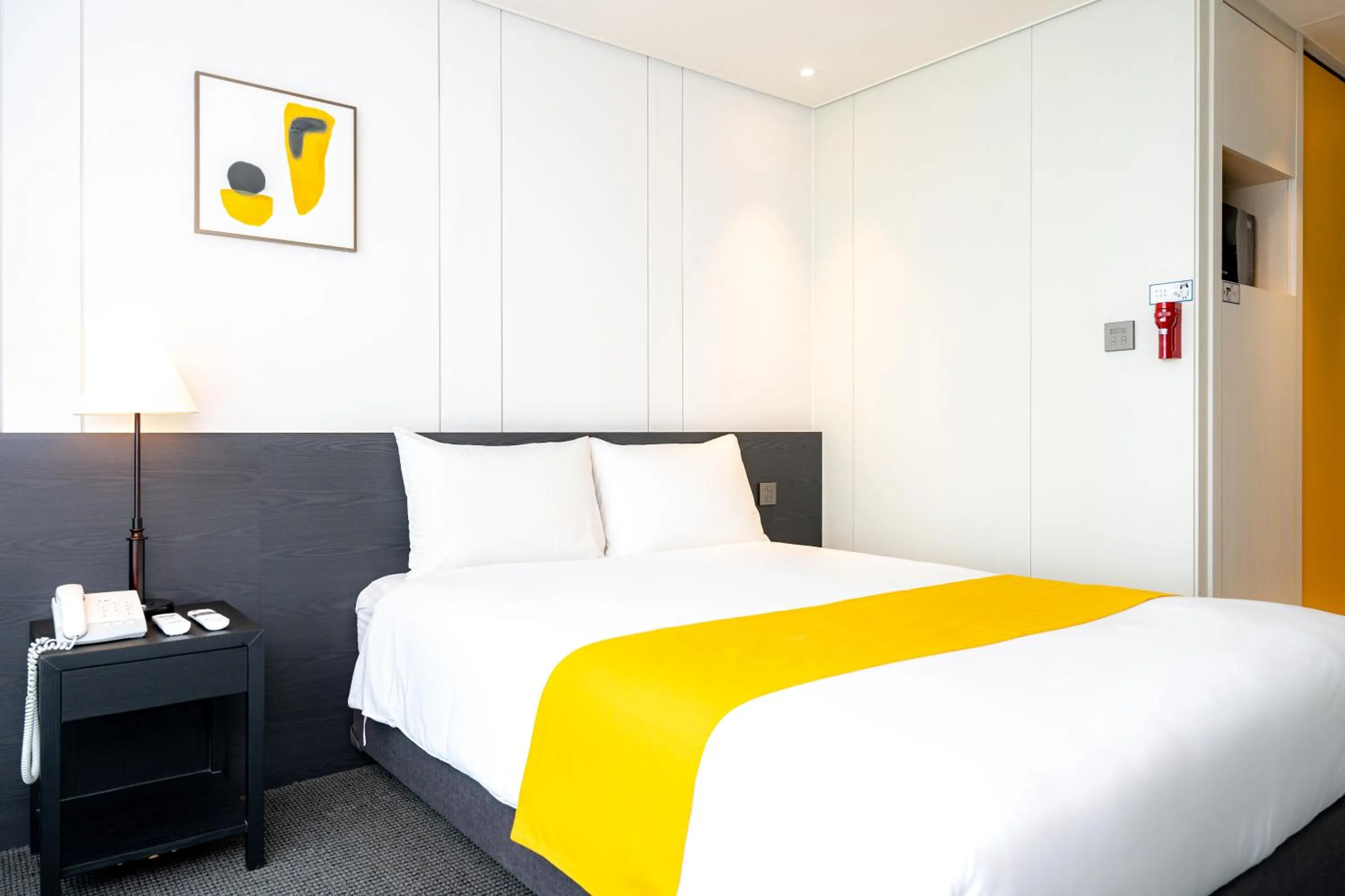 Bed in Seogwipo Hills Hotel