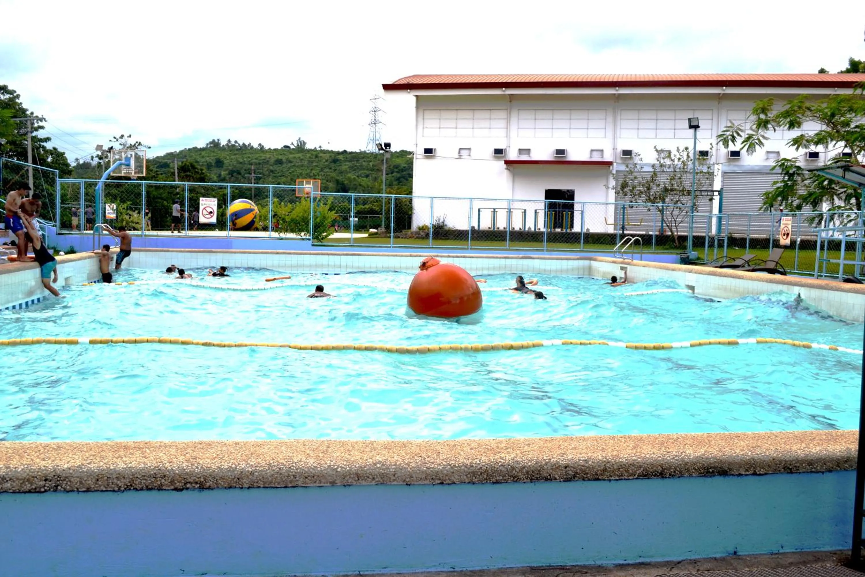 Swimming pool in Caliraya Resort Club