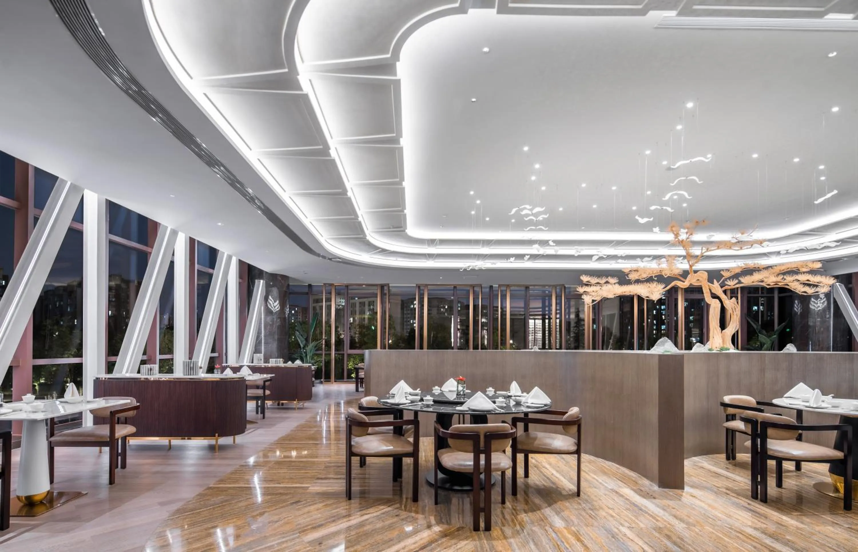 Restaurant/places to eat in Oaks Chengdu at Cultural Heritage Park