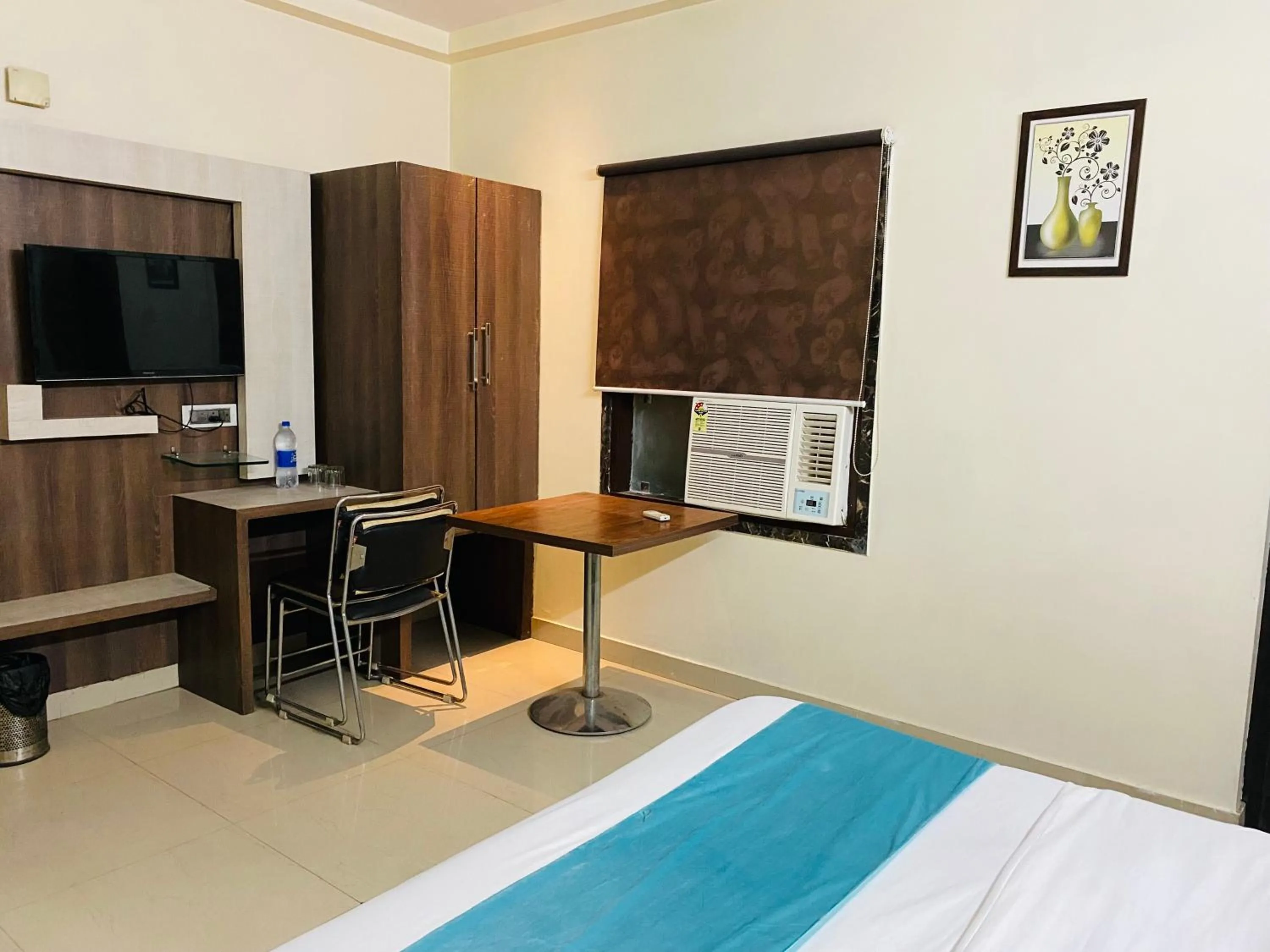 Bed in Hotel Royal Galaxy