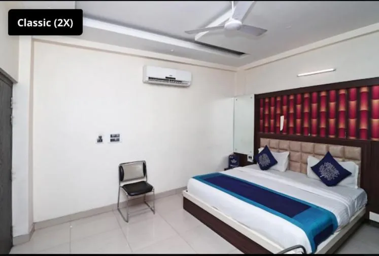 Bedroom in Hotel Royal Galaxy