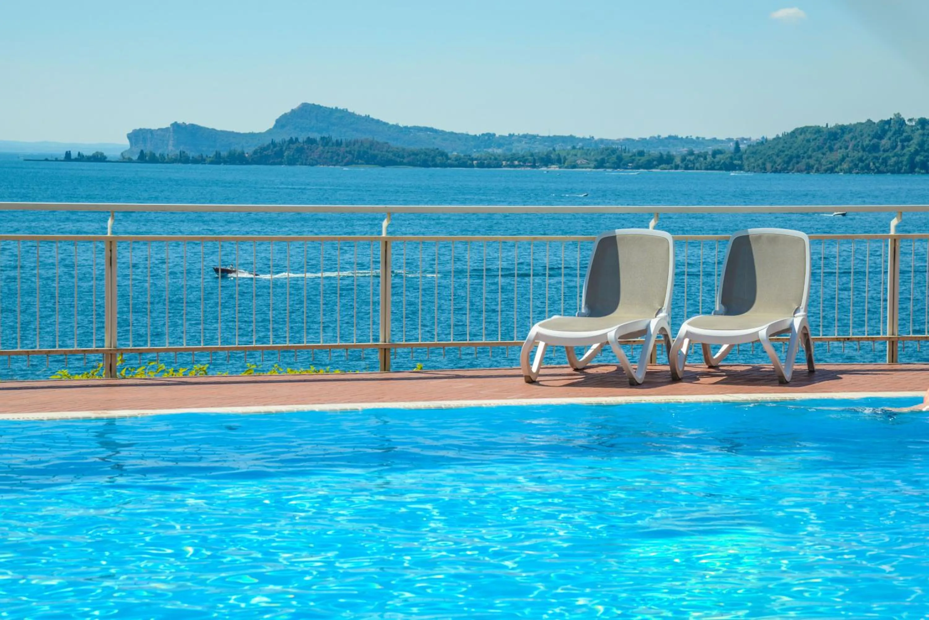 Lake view in Hotel Villa Florida & Suite Apartments