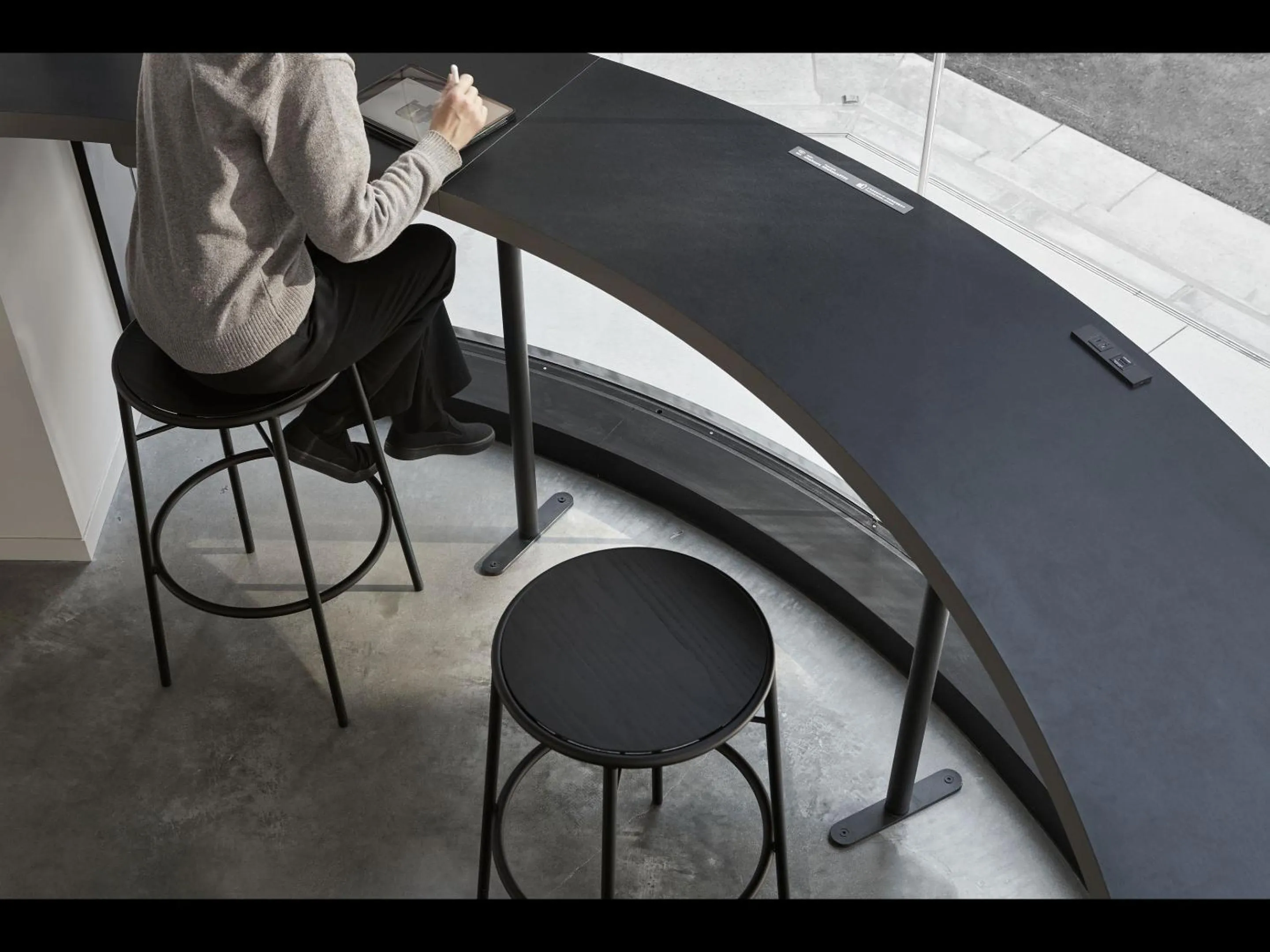 Communal lounge/ TV room in 9h nine hours Ningyocho