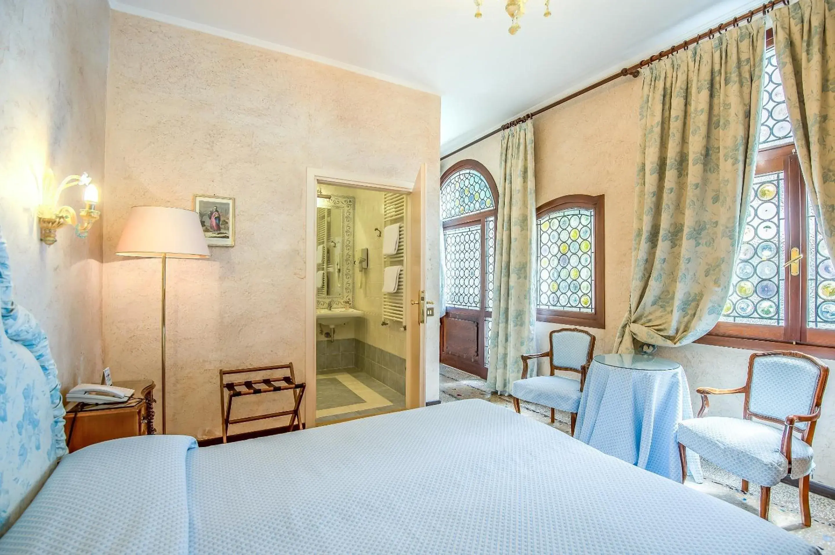 Double or Twin Room with Swimming Pool Access in Hotel Giorgione Double or Twin Room with Swimming Pool Access in Hotel Giorgione