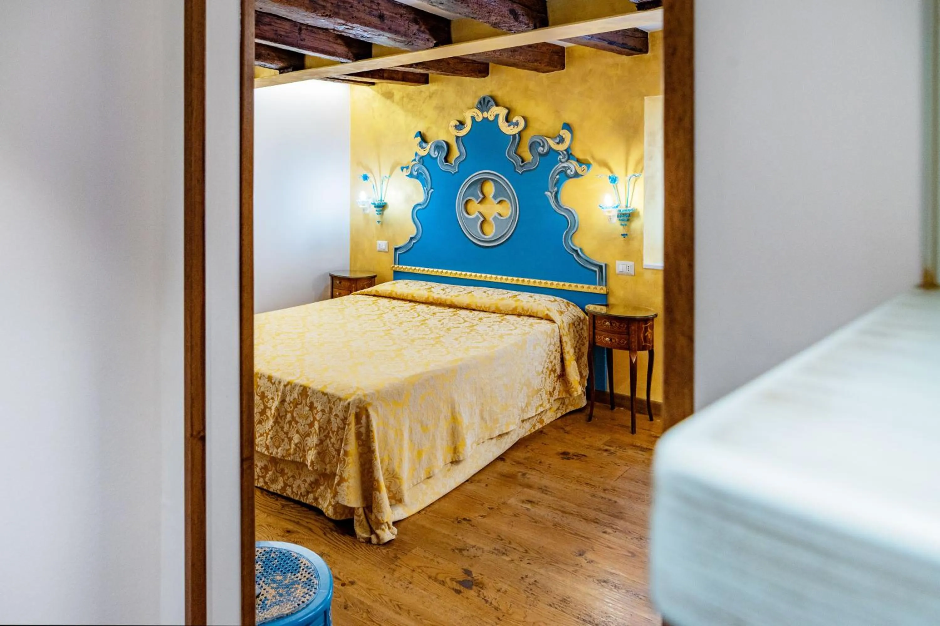 Photo of the whole room, Bed in Hotel Giorgione