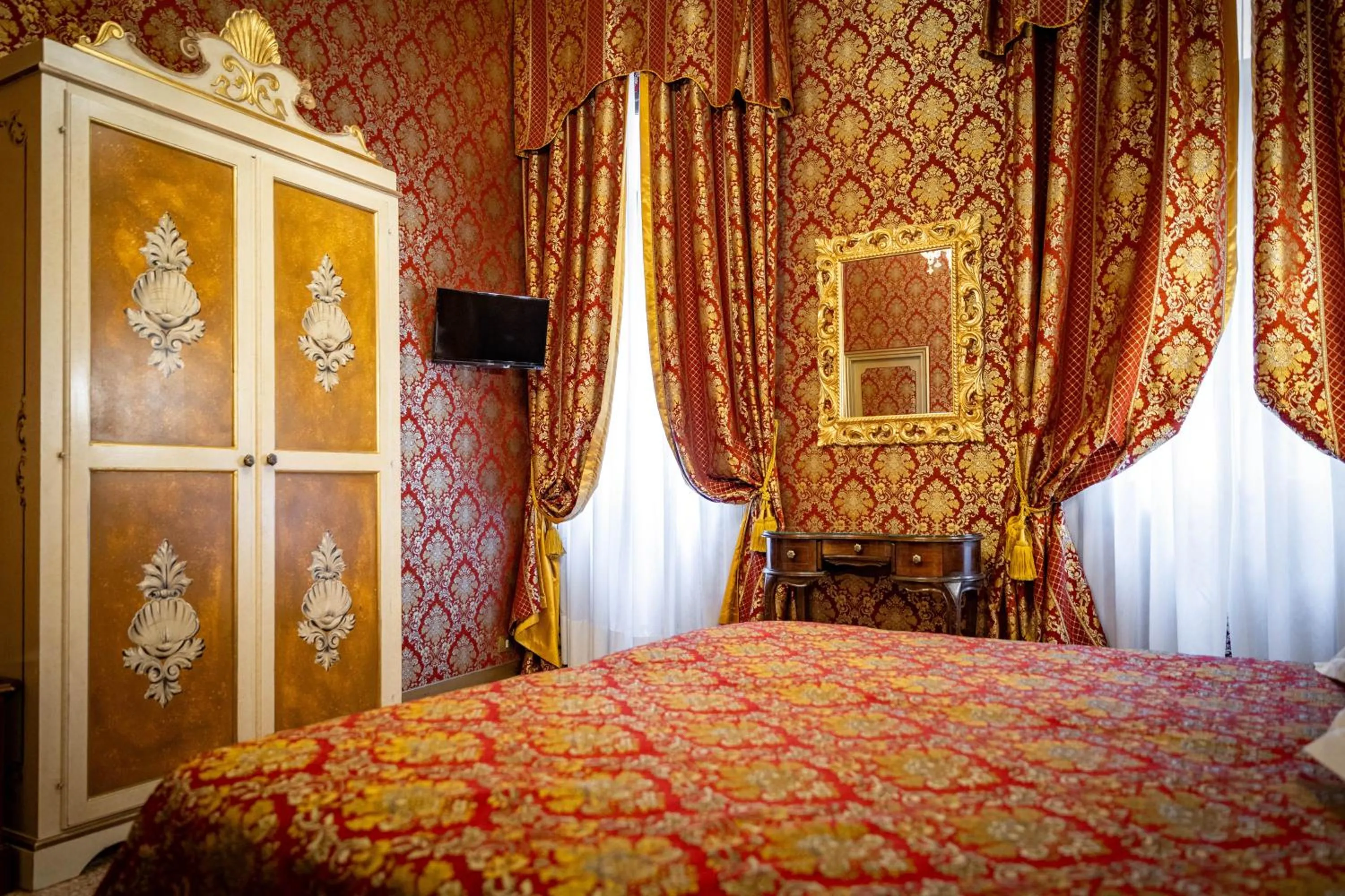 Bedroom, Bed in Hotel Giorgione