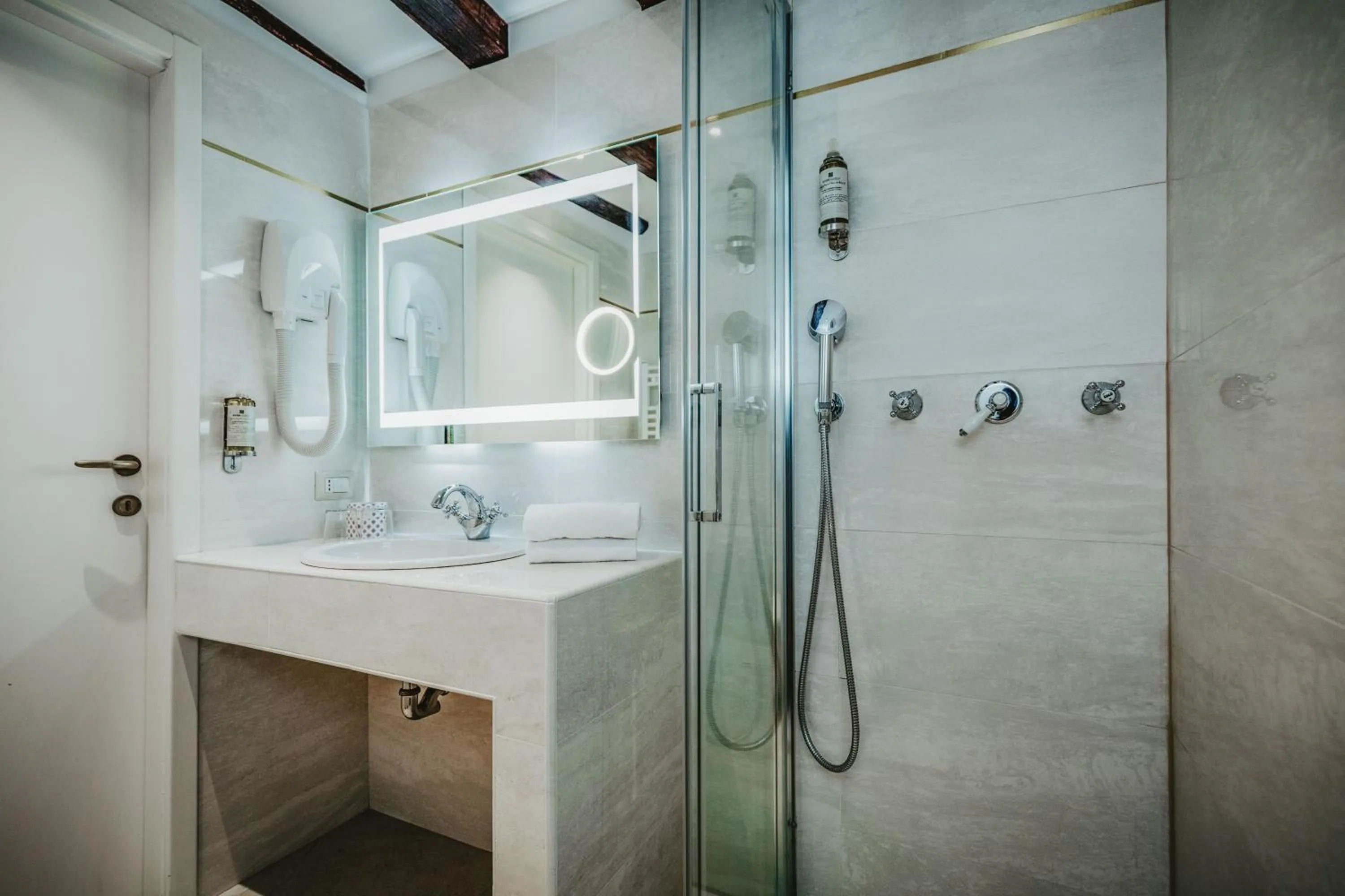 Bathroom in Hotel Giorgione