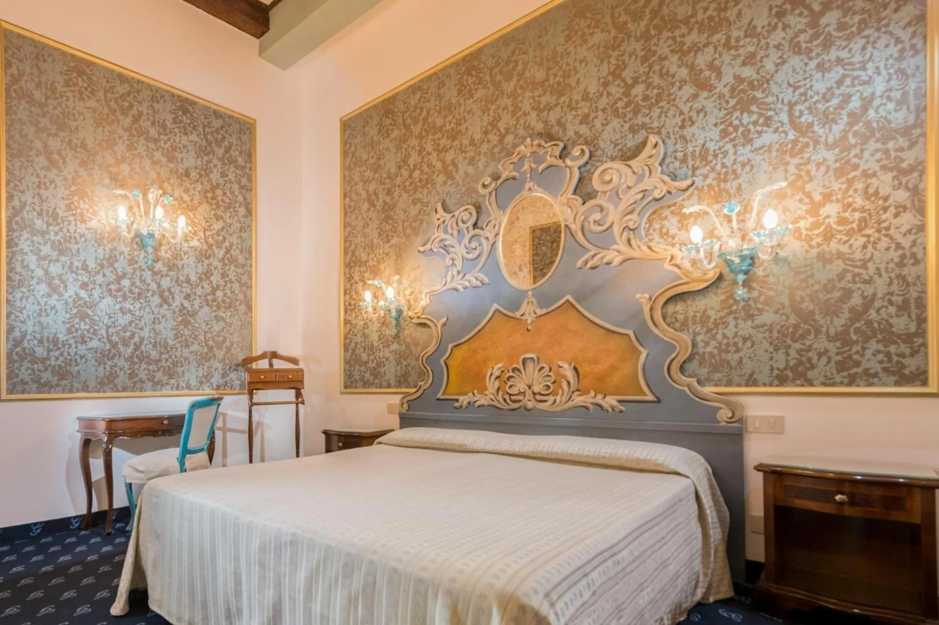 Bedroom, Bed in Hotel Giorgione