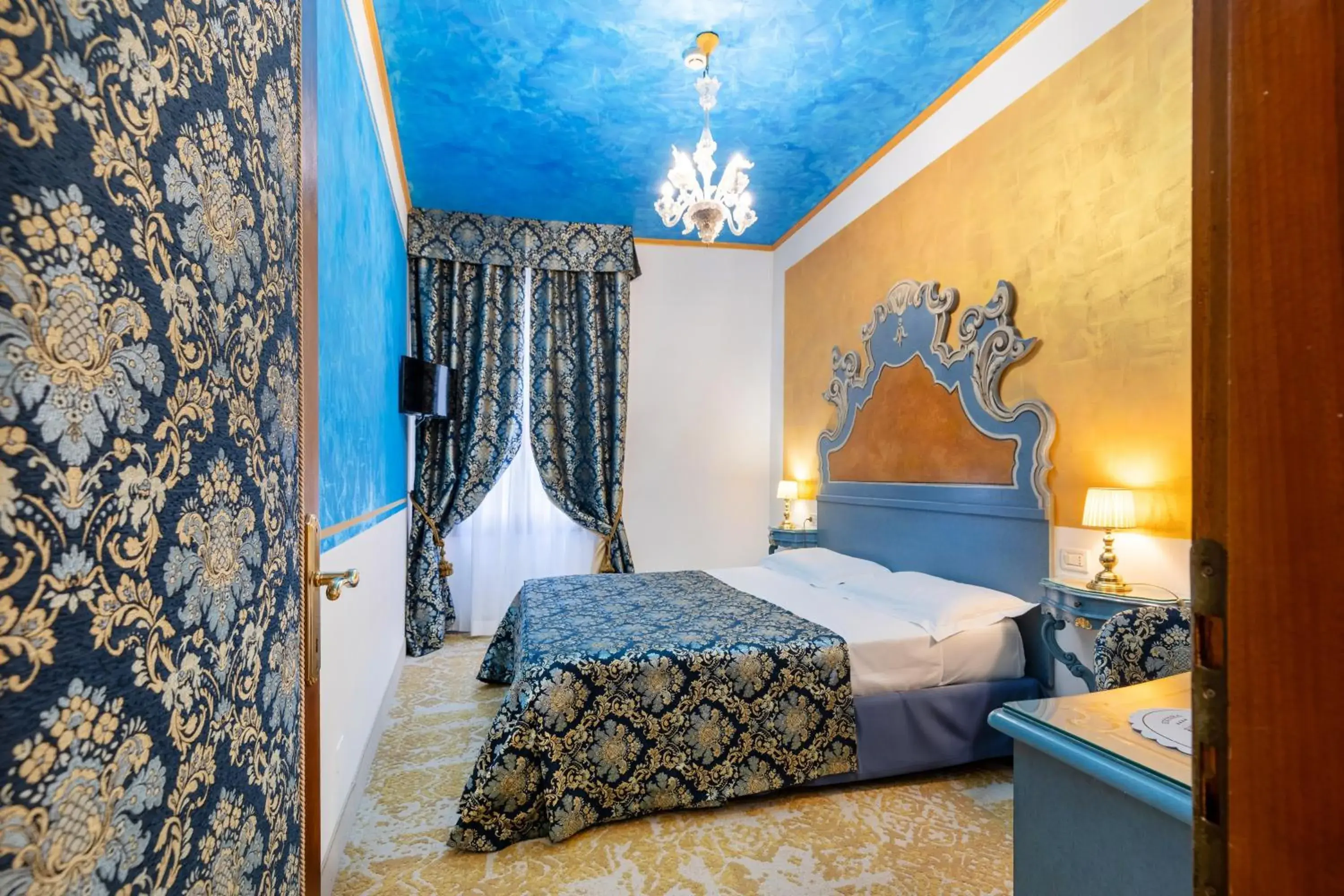 Standard Double Room in Hotel Giorgione Standard Double Room in Hotel Giorgione