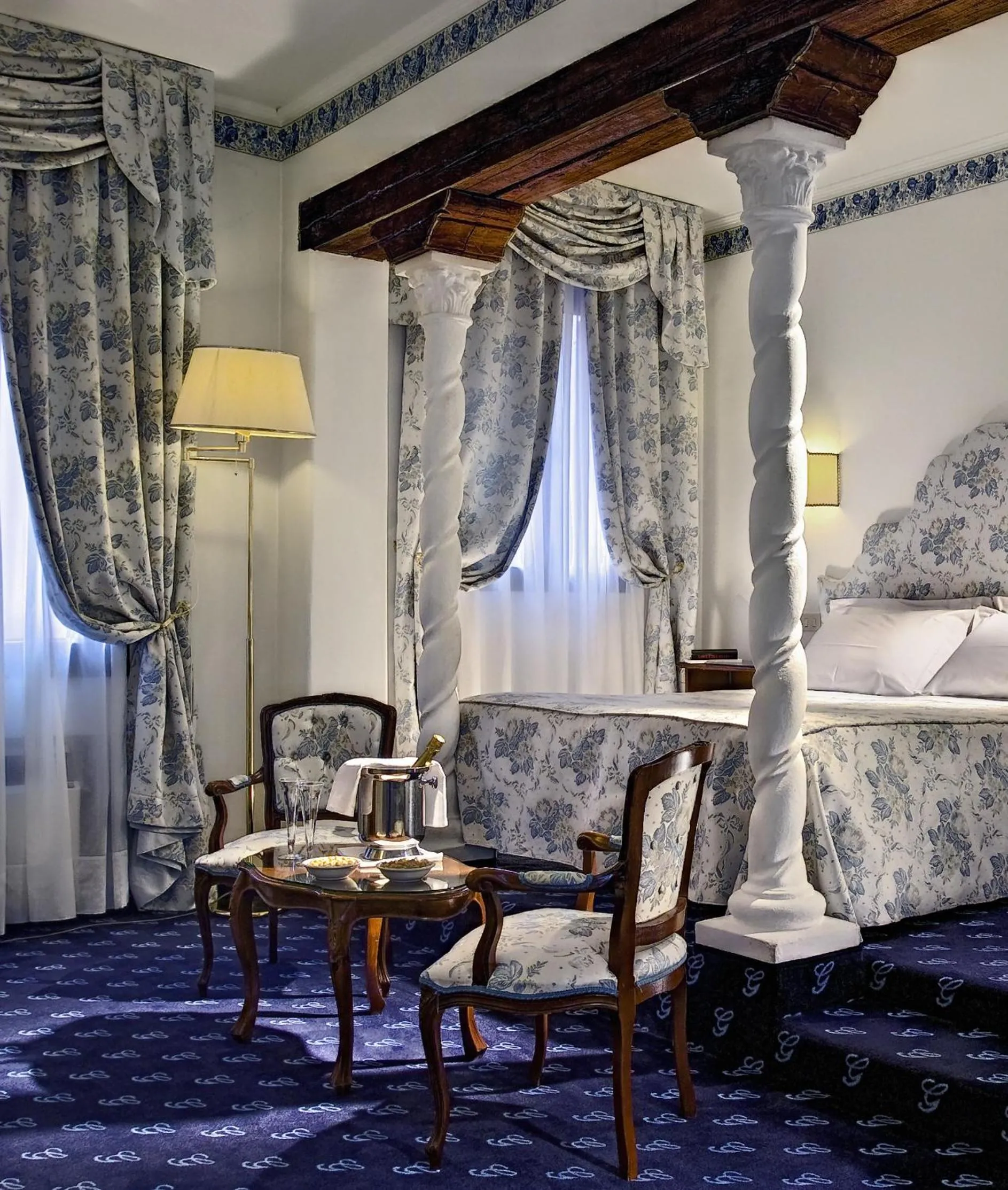 Day, Bed in Hotel Giorgione