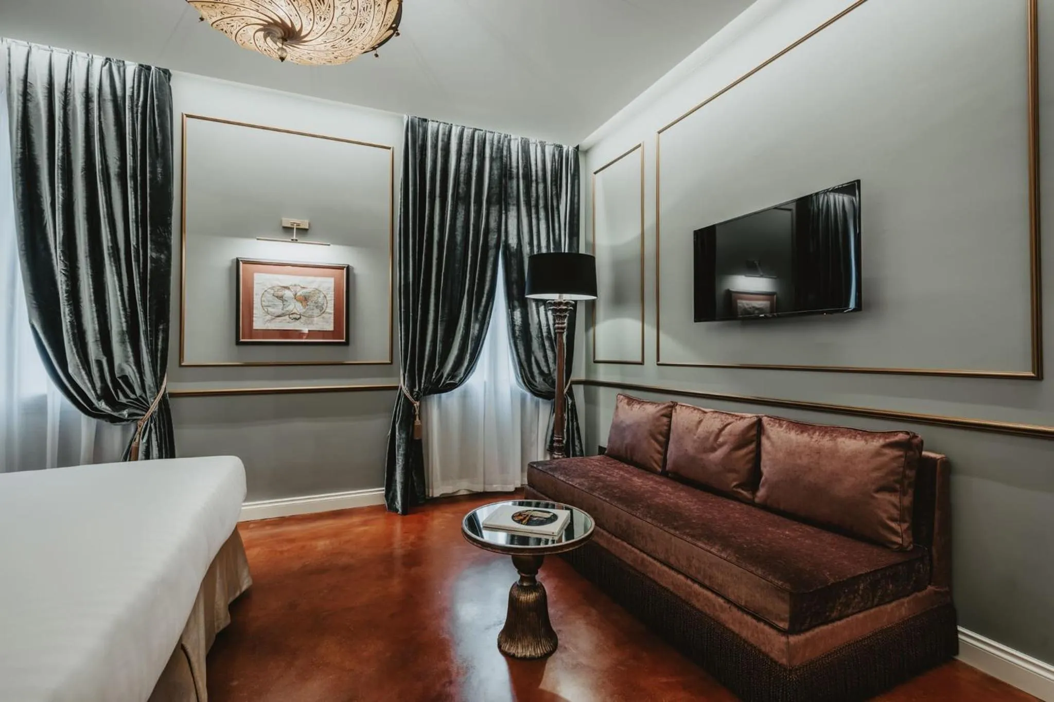 Bed in Hotel Giorgione