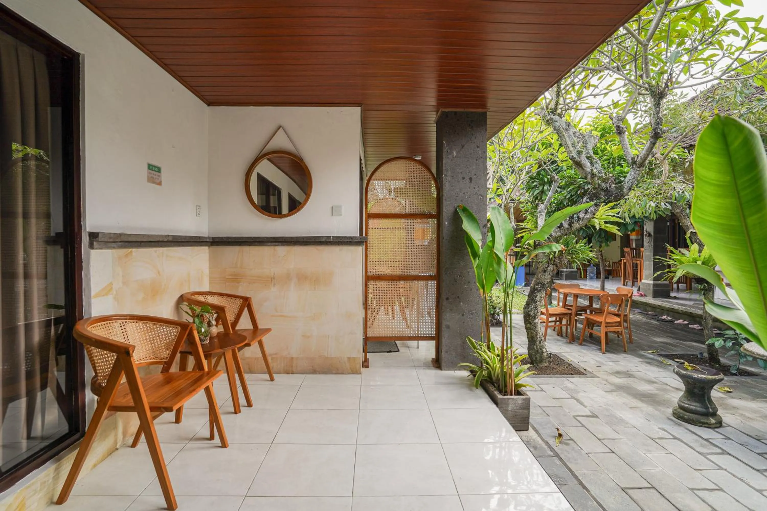 Garden view in Made Arsa Homestay