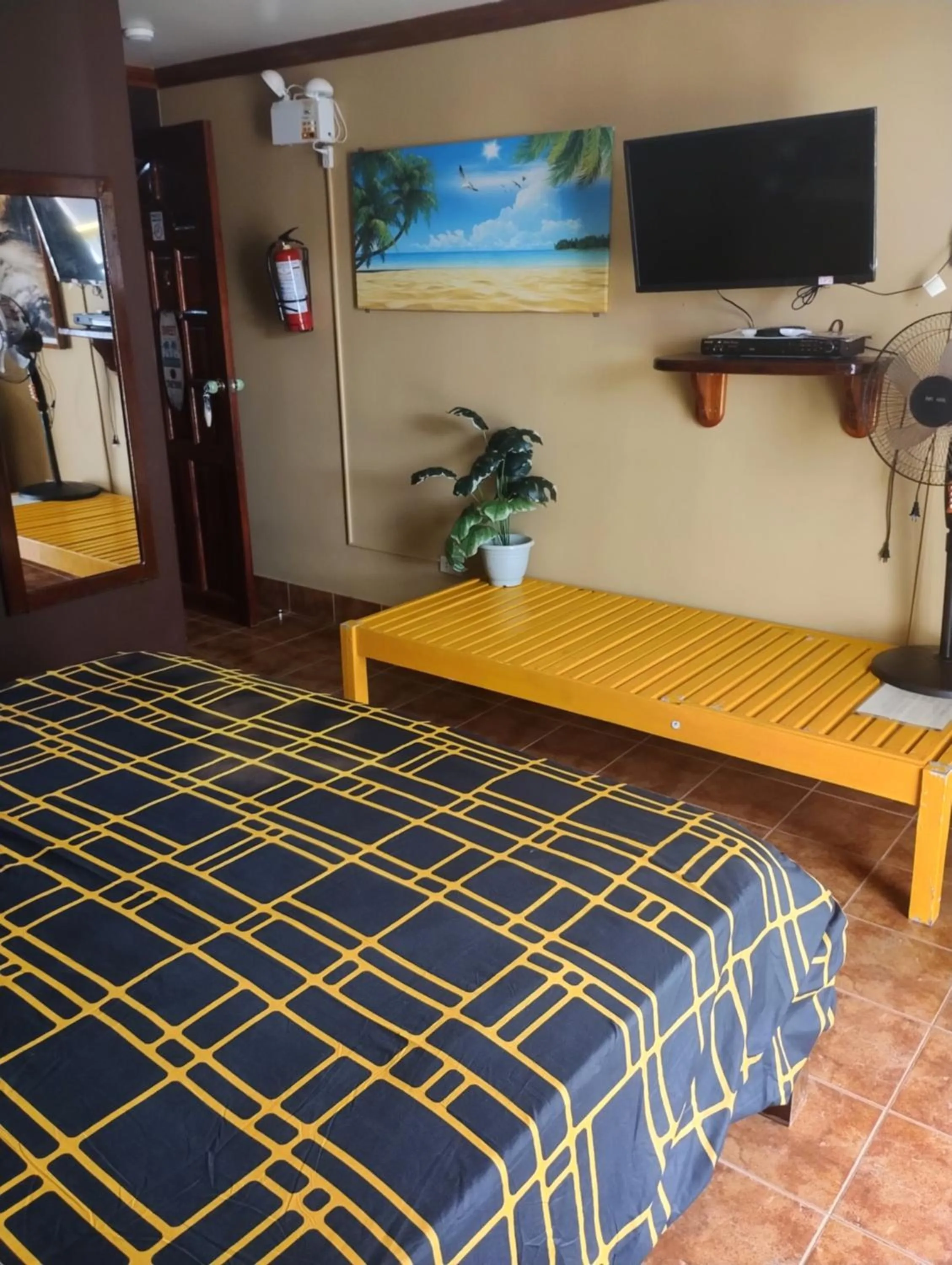 Property building, Bed in Sailfishbay Surf And Big Game Fishing Lodge