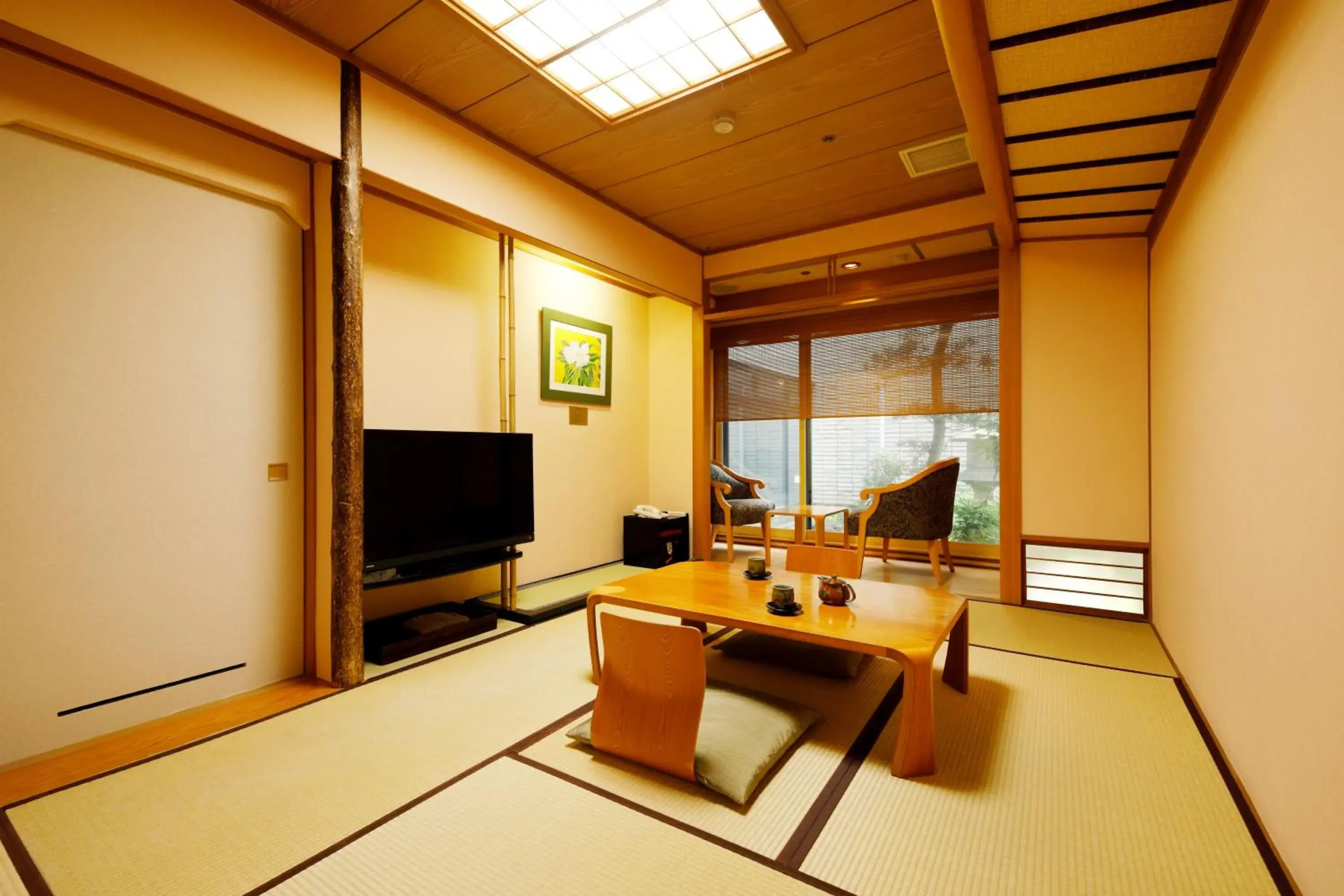 Japanese-Style Room - Non-Smoking in Kanazawa Hakuchoro Hotel Sanraku -Natural Hot Spring- Japanese-Style Room - Non-Smoking in Kanazawa Hakuchoro Hotel Sanraku -Natural Hot Spring-