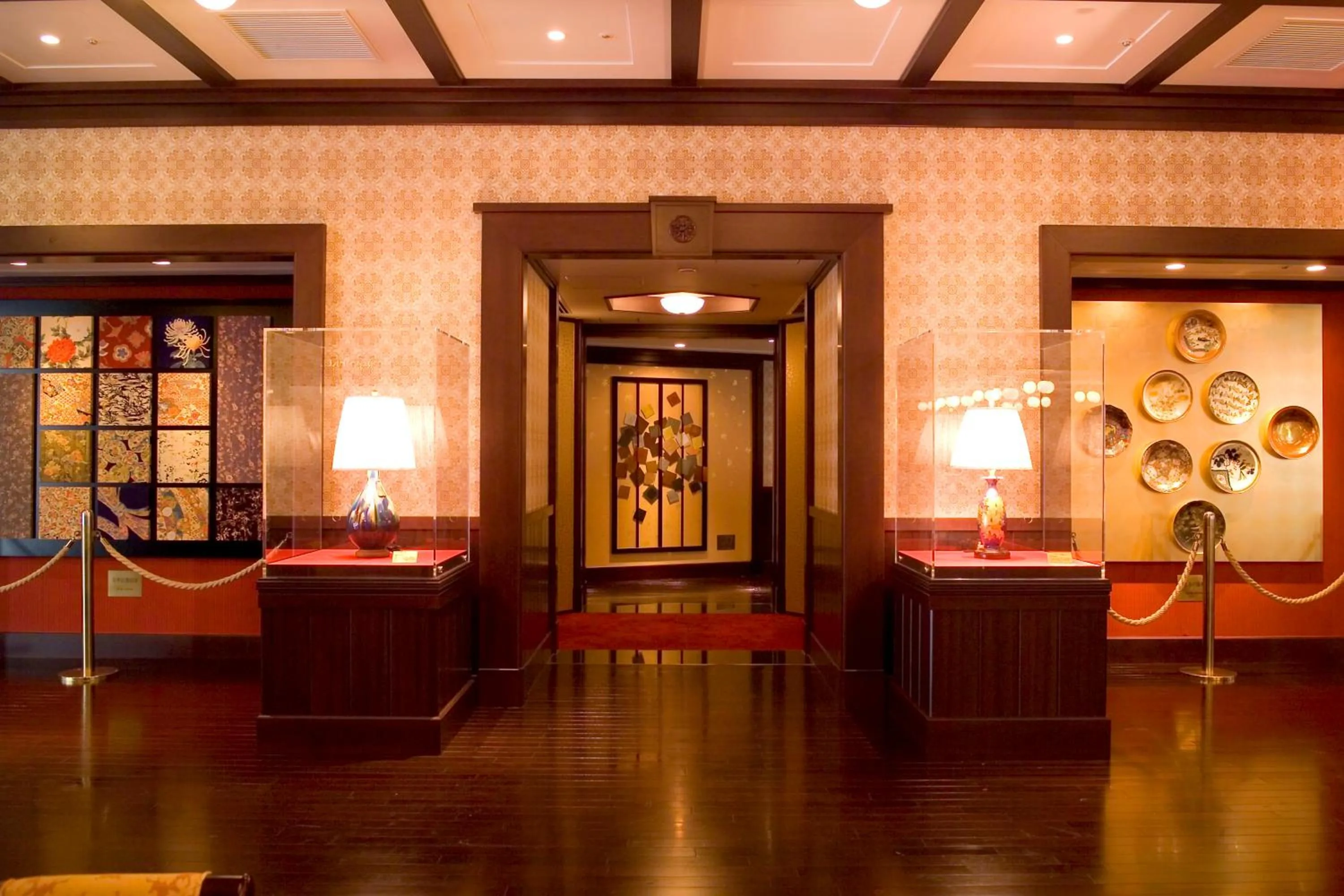Lobby or reception in Kanazawa Hakuchoro Hotel Sanraku -Natural Hot Spring-