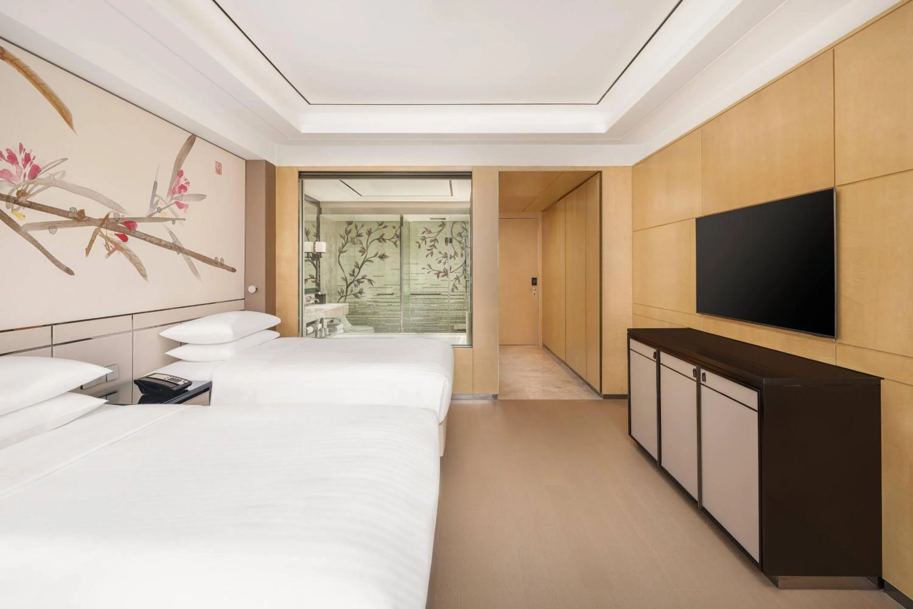 Bedroom, Bed in Shanghai Marriott Hotel Parkview