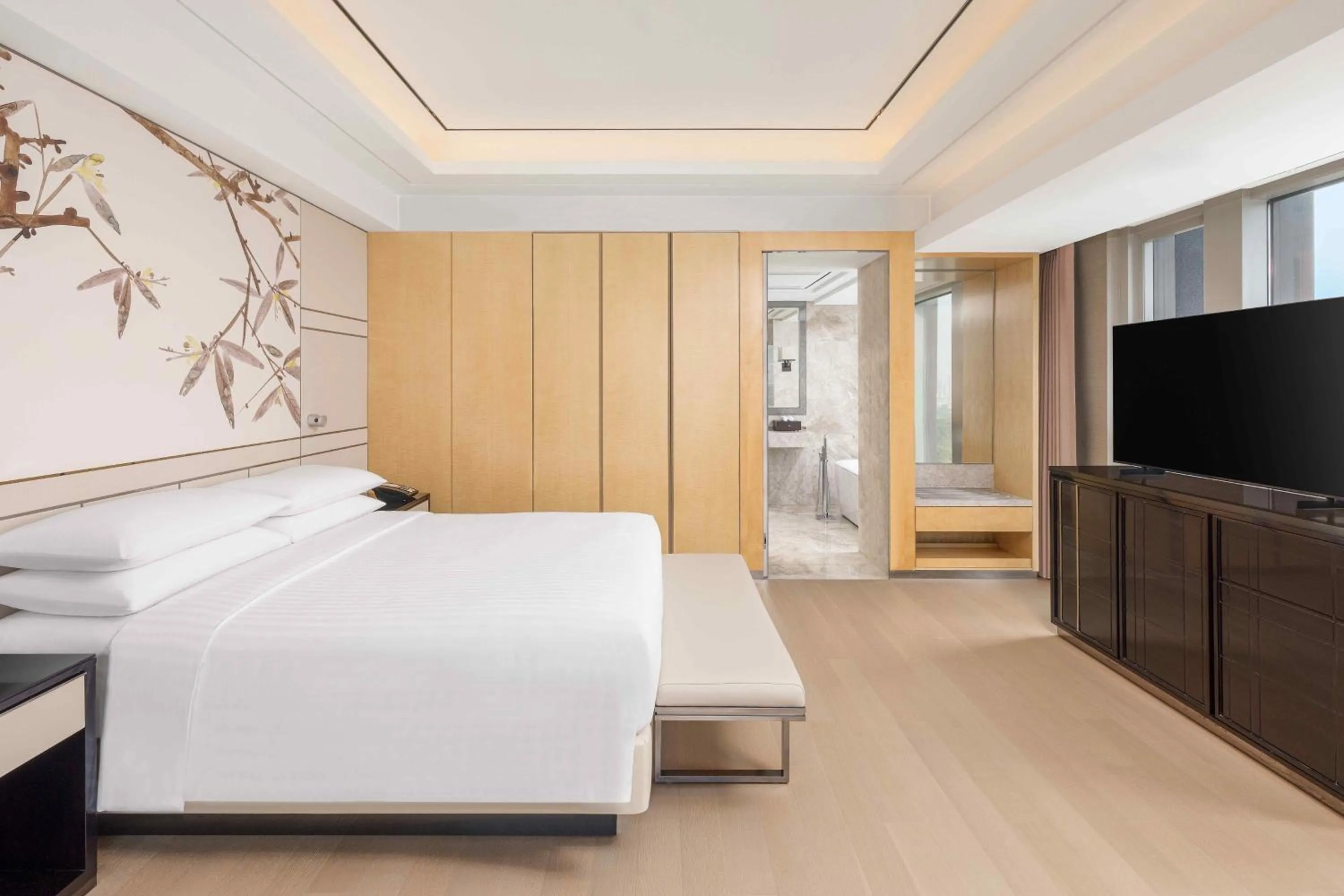 Bedroom, Bed in Shanghai Marriott Hotel Parkview