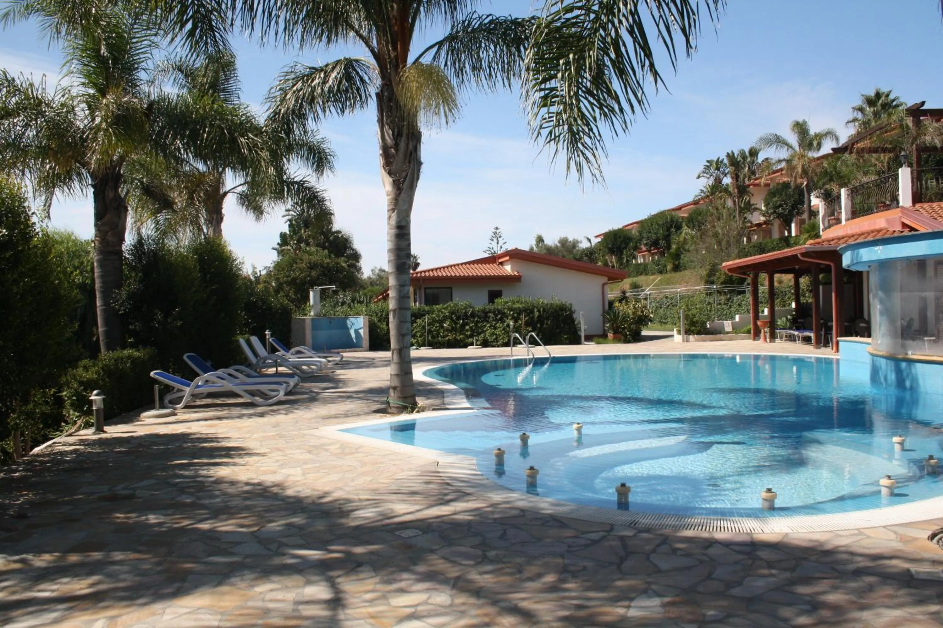 Swimming pool in Residence Hotel La Taverna