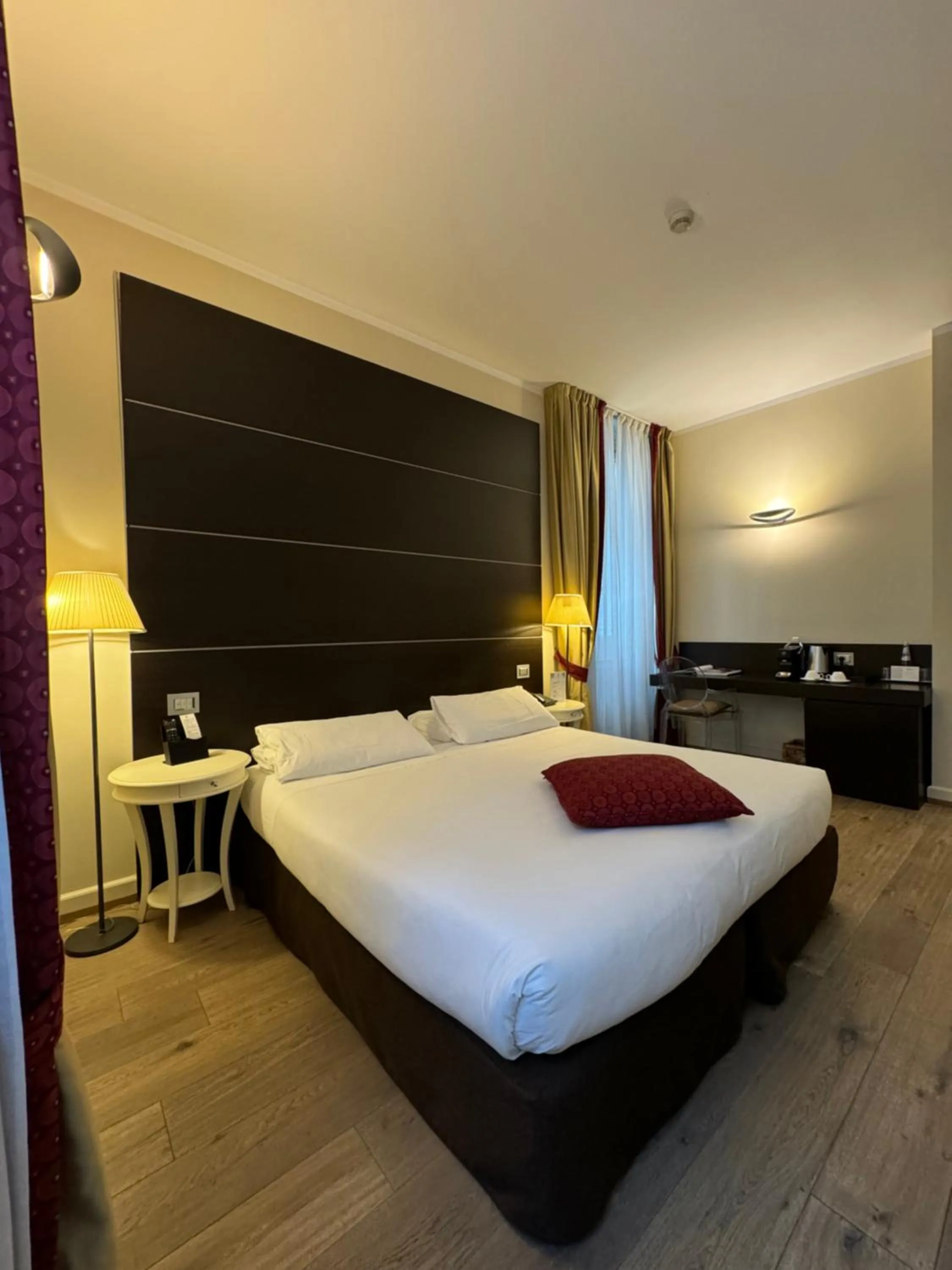 Bedroom, Bed in TownHouse 33