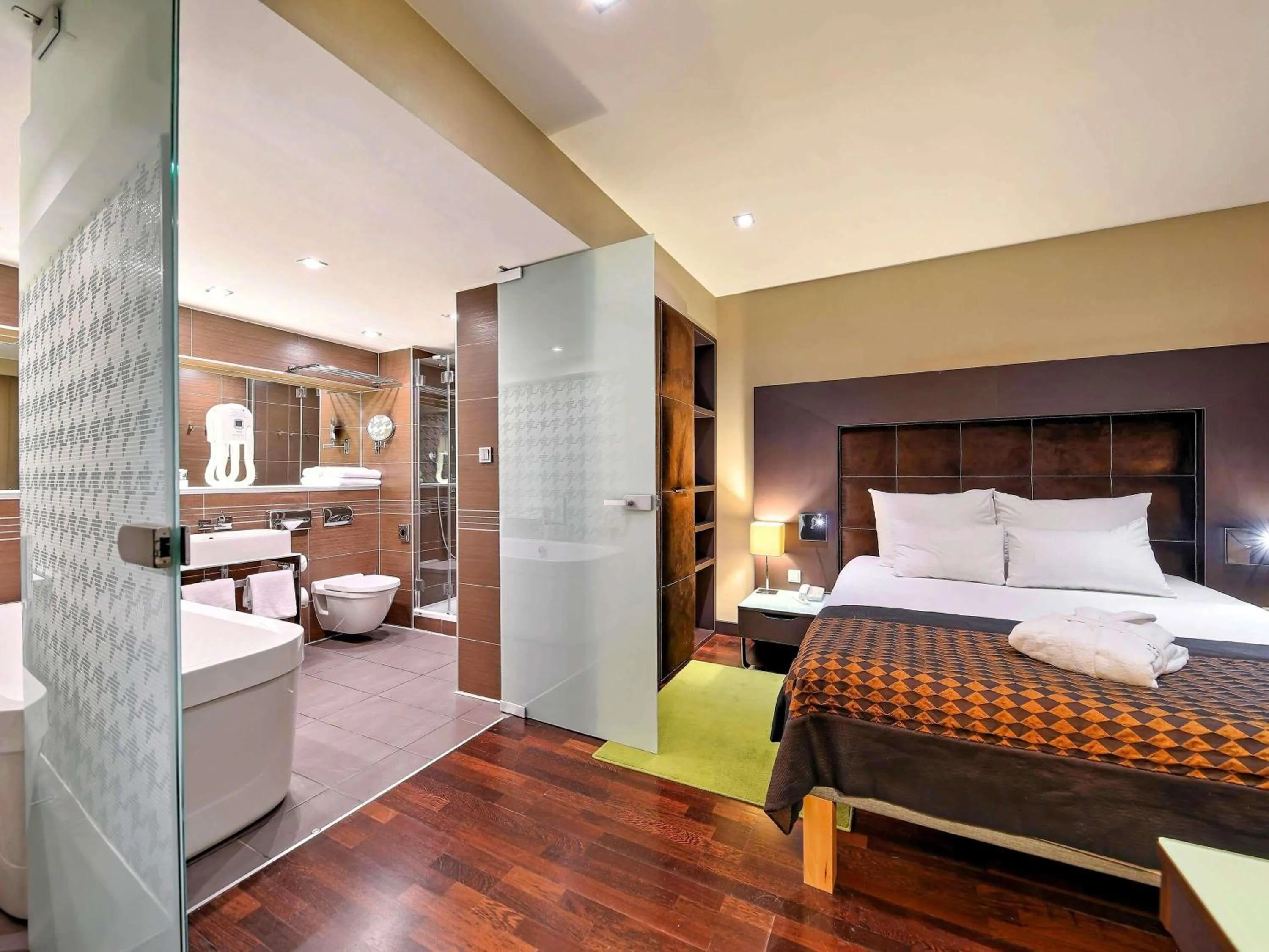 Bedroom, Bed in Mercure Gdańsk Stare Miasto