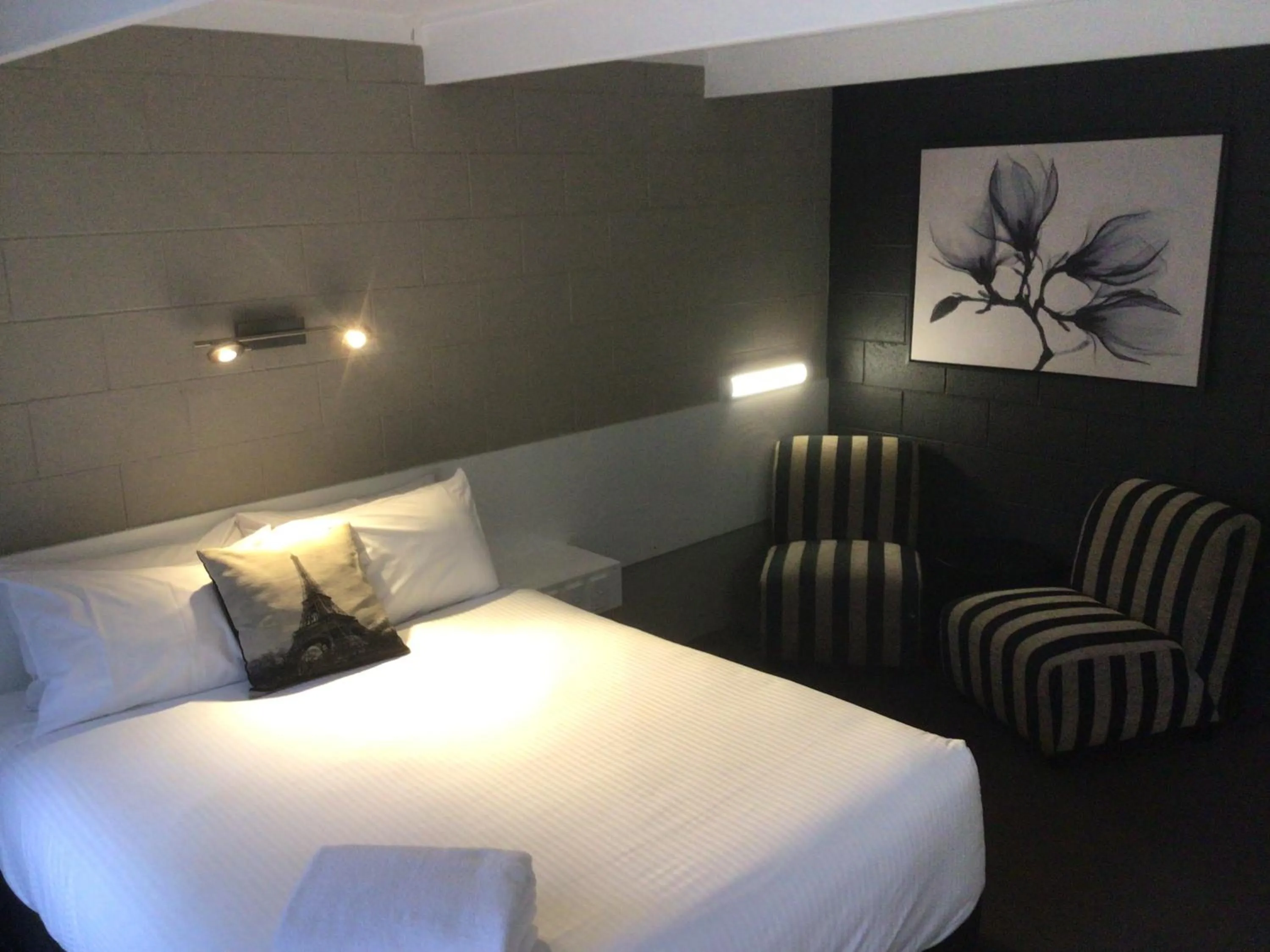 Bed in Buderim Fiesta Motel