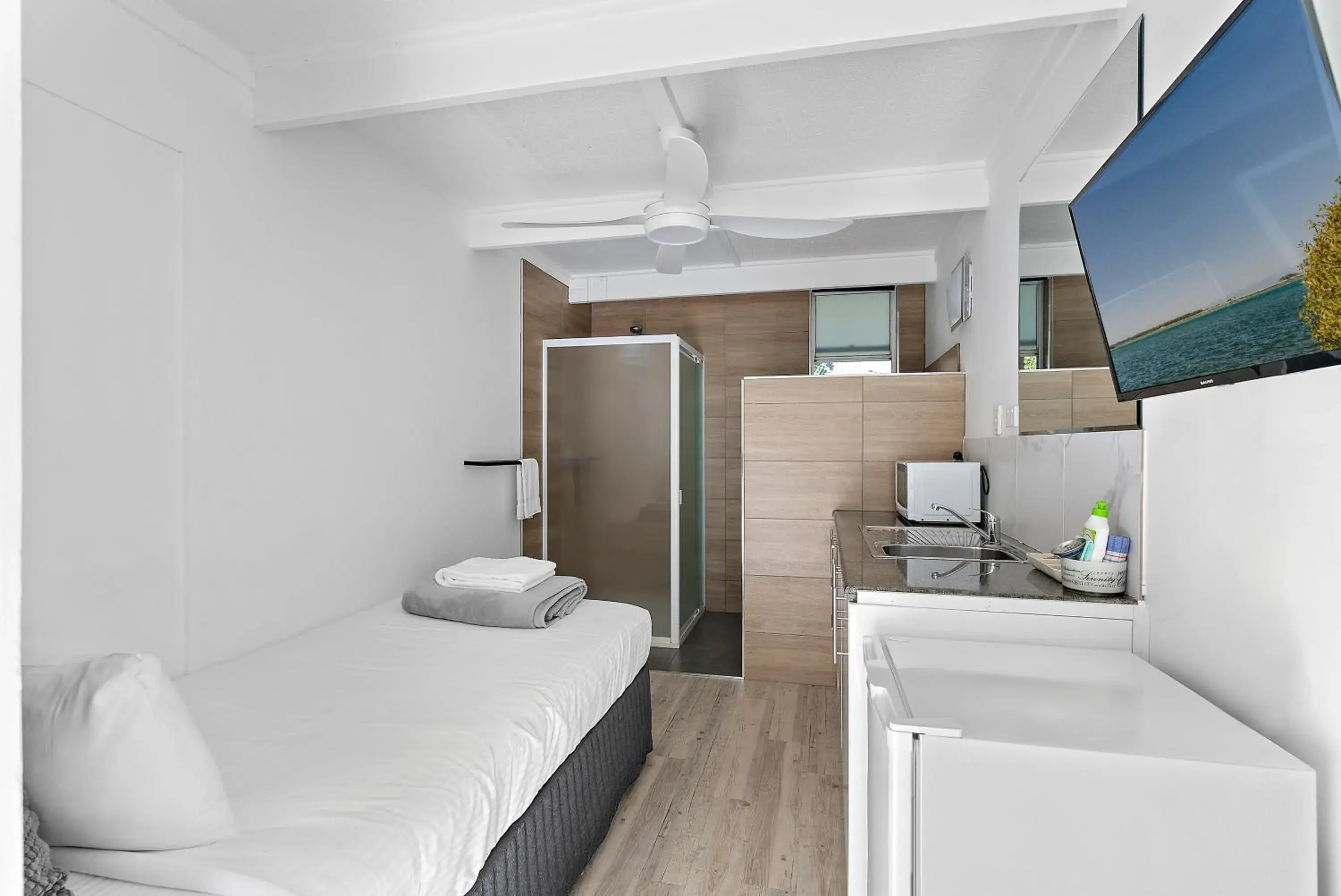 Budget Single Room - single occupancy in Buderim Fiesta Motel Budget Single Room - single occupancy in Buderim Fiesta Motel