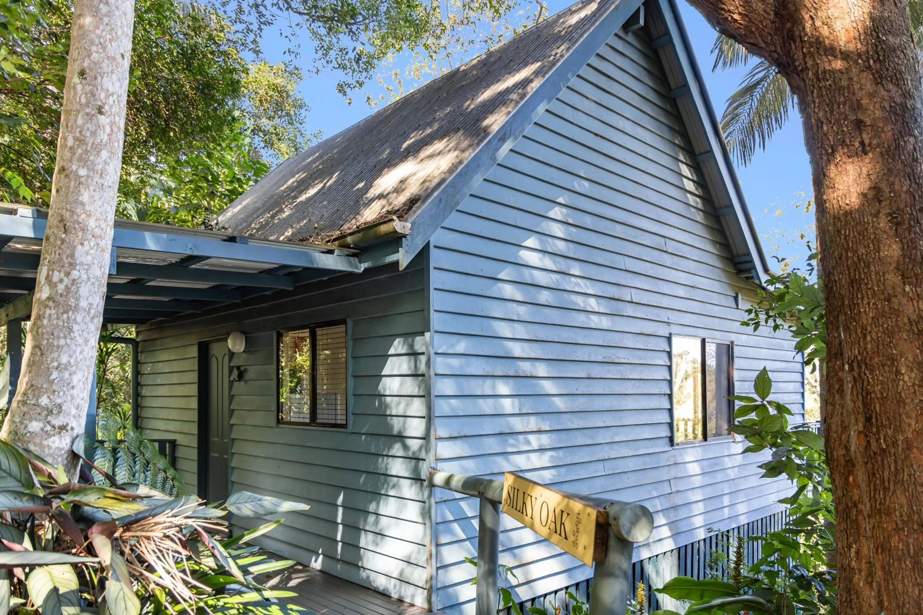 Property building in Montville Country Cabins