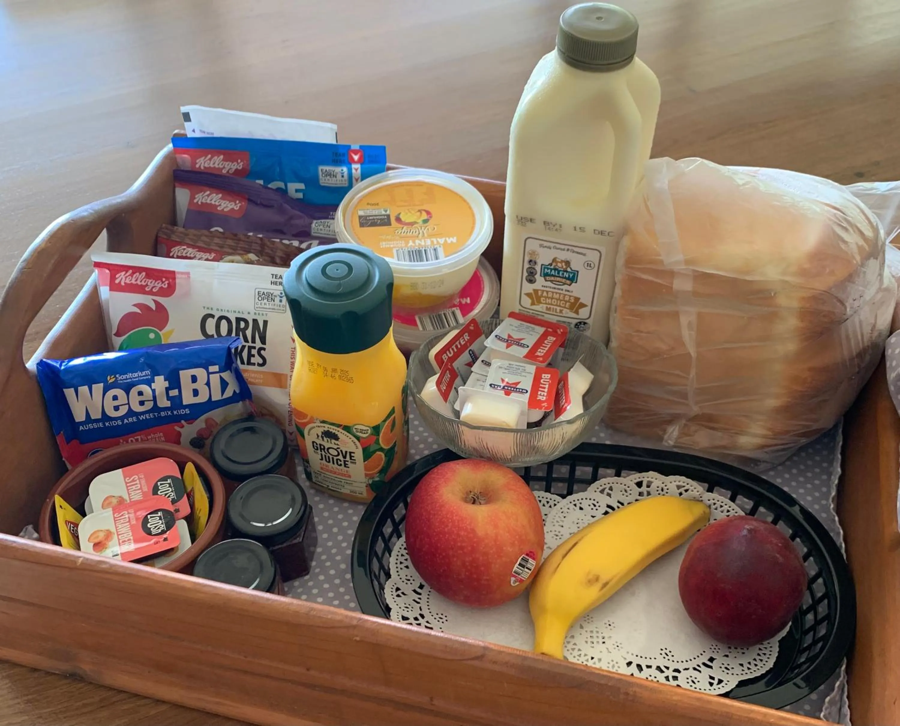 Continental breakfast in Montville Country Cabins