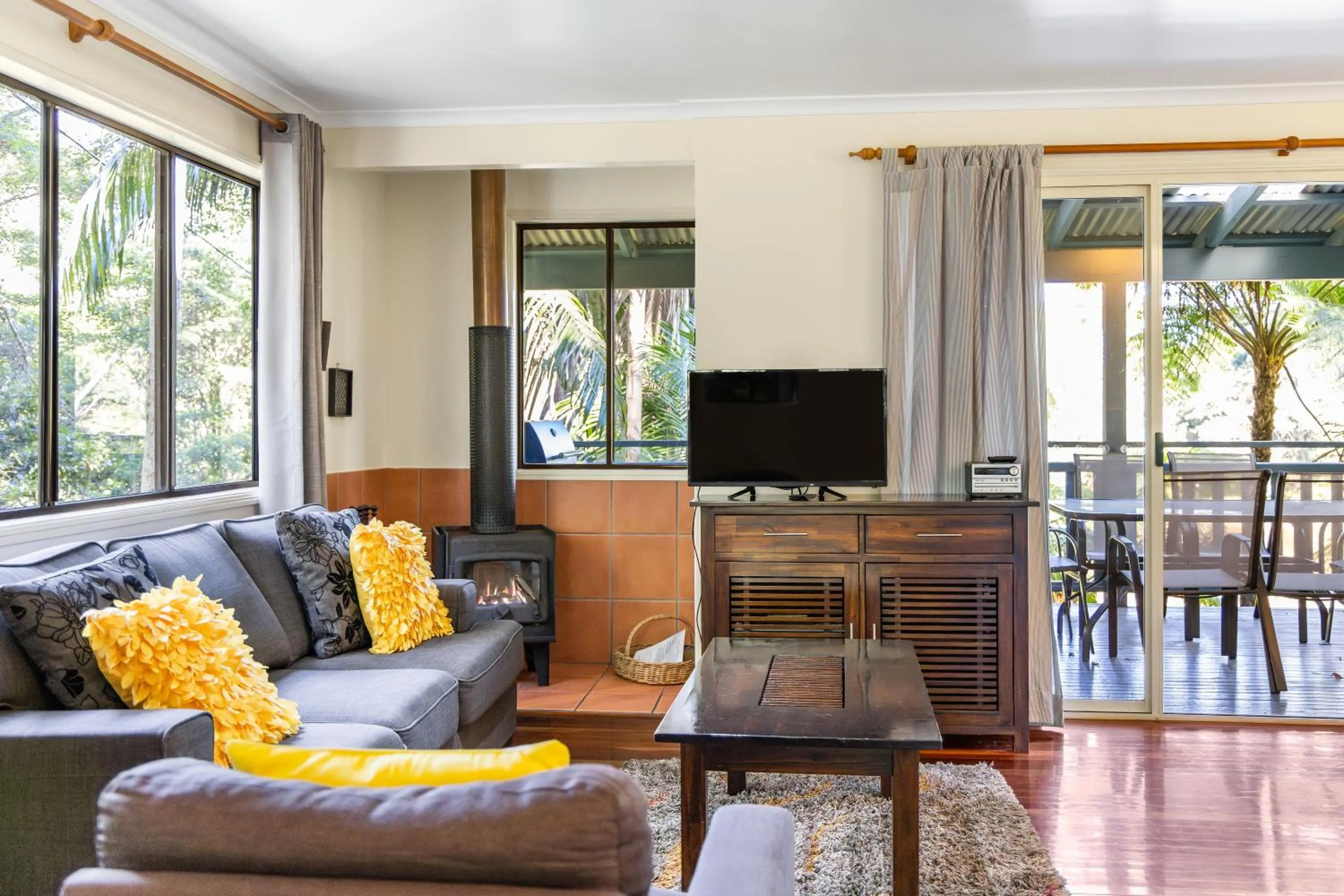 Living room in Montville Country Cabins