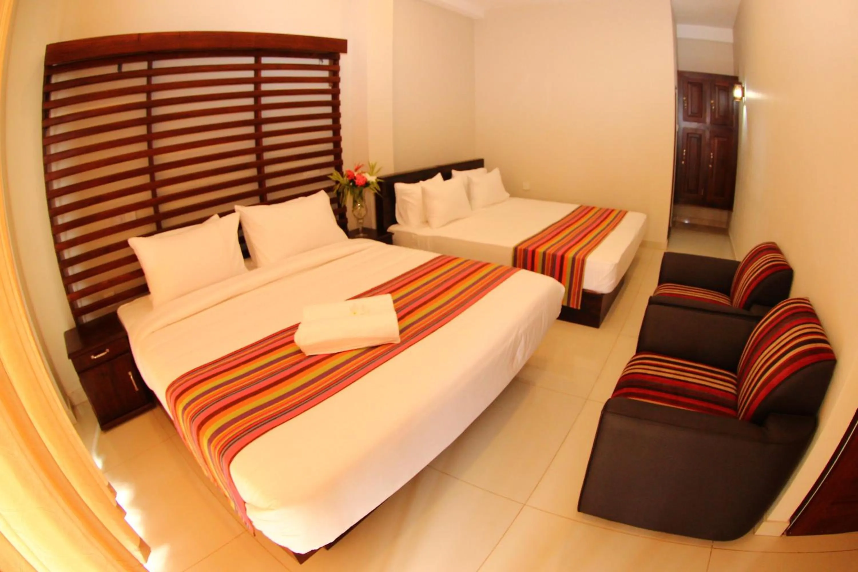 Restaurant/places to eat, Bed in Dickwella Beach