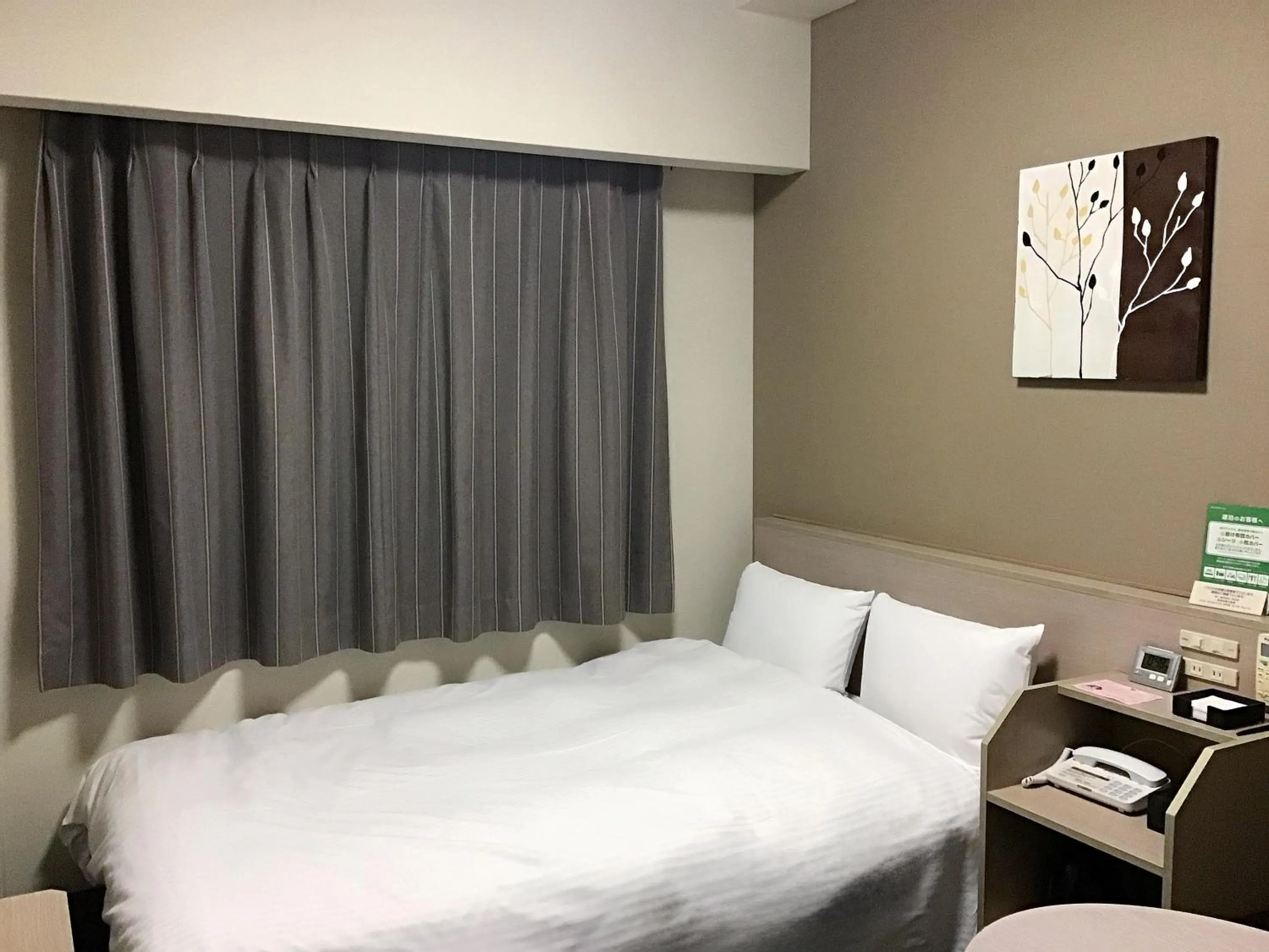 Photo of the whole room, Bed in Hotel Route Inn Hashimoto