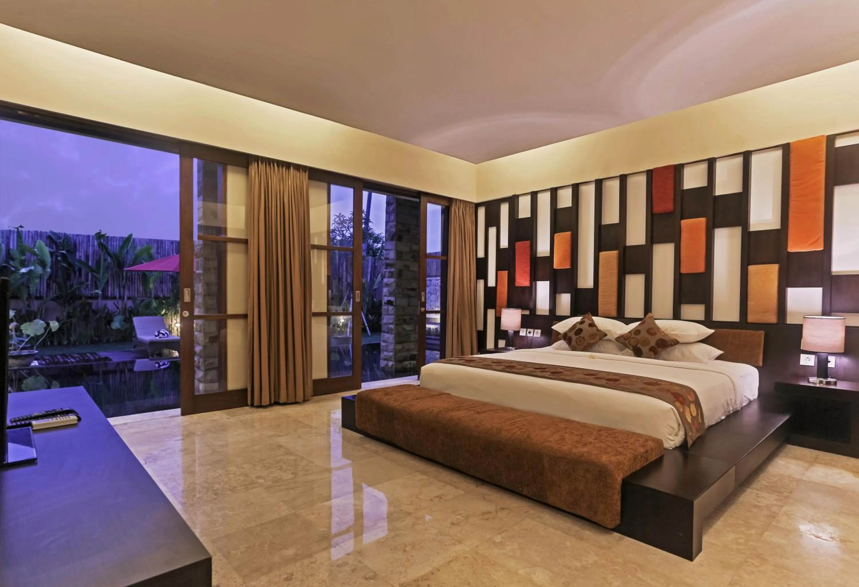 Bed in Villa Kumuda by Nakula