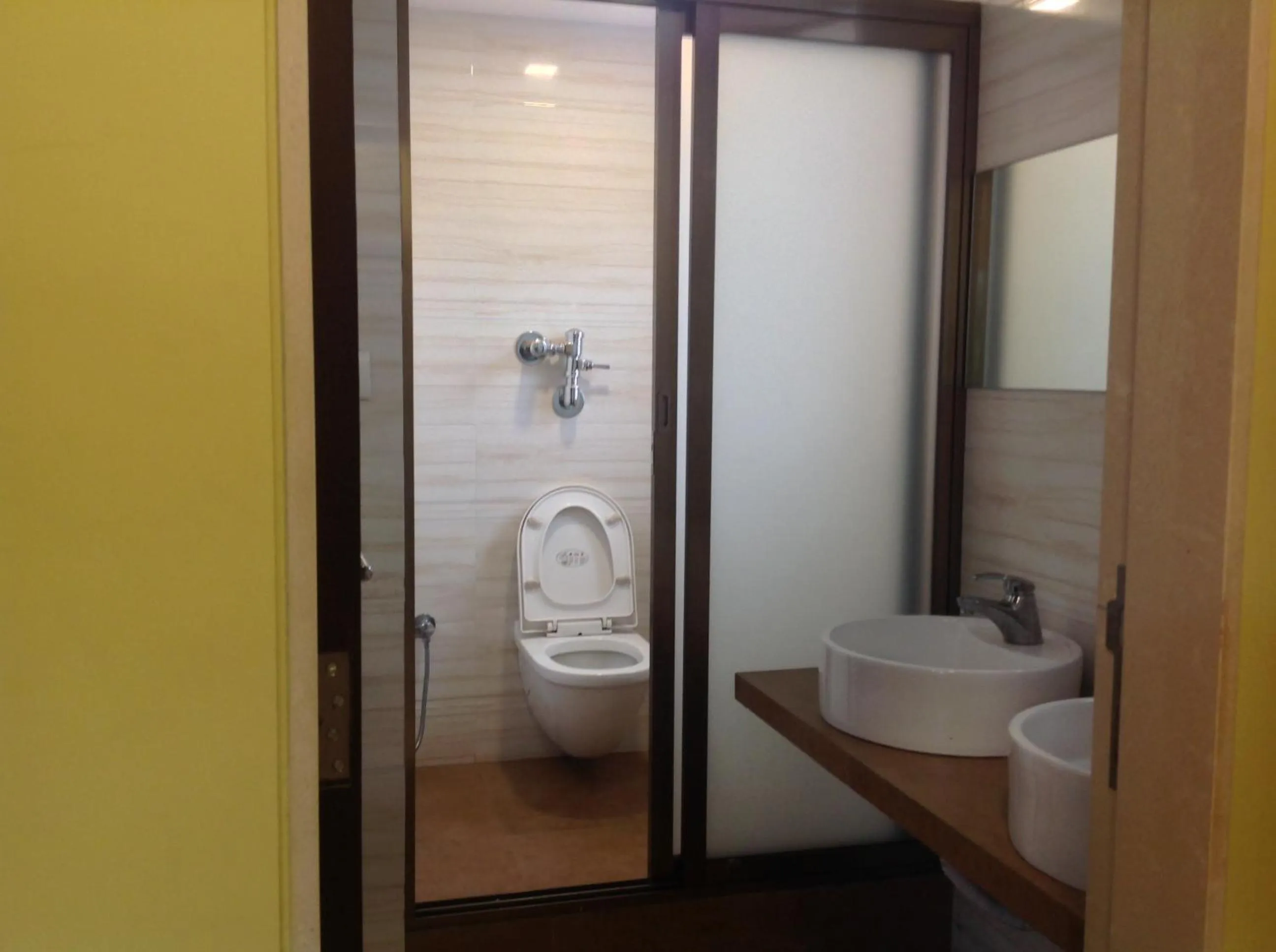 Bathroom in Pals Hotel