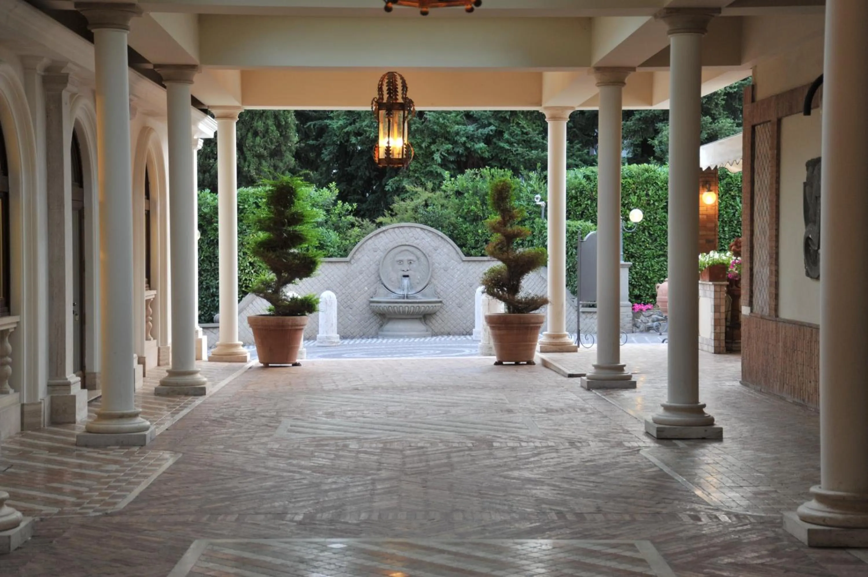 Decorative detail in Park Hotel Villaferrata