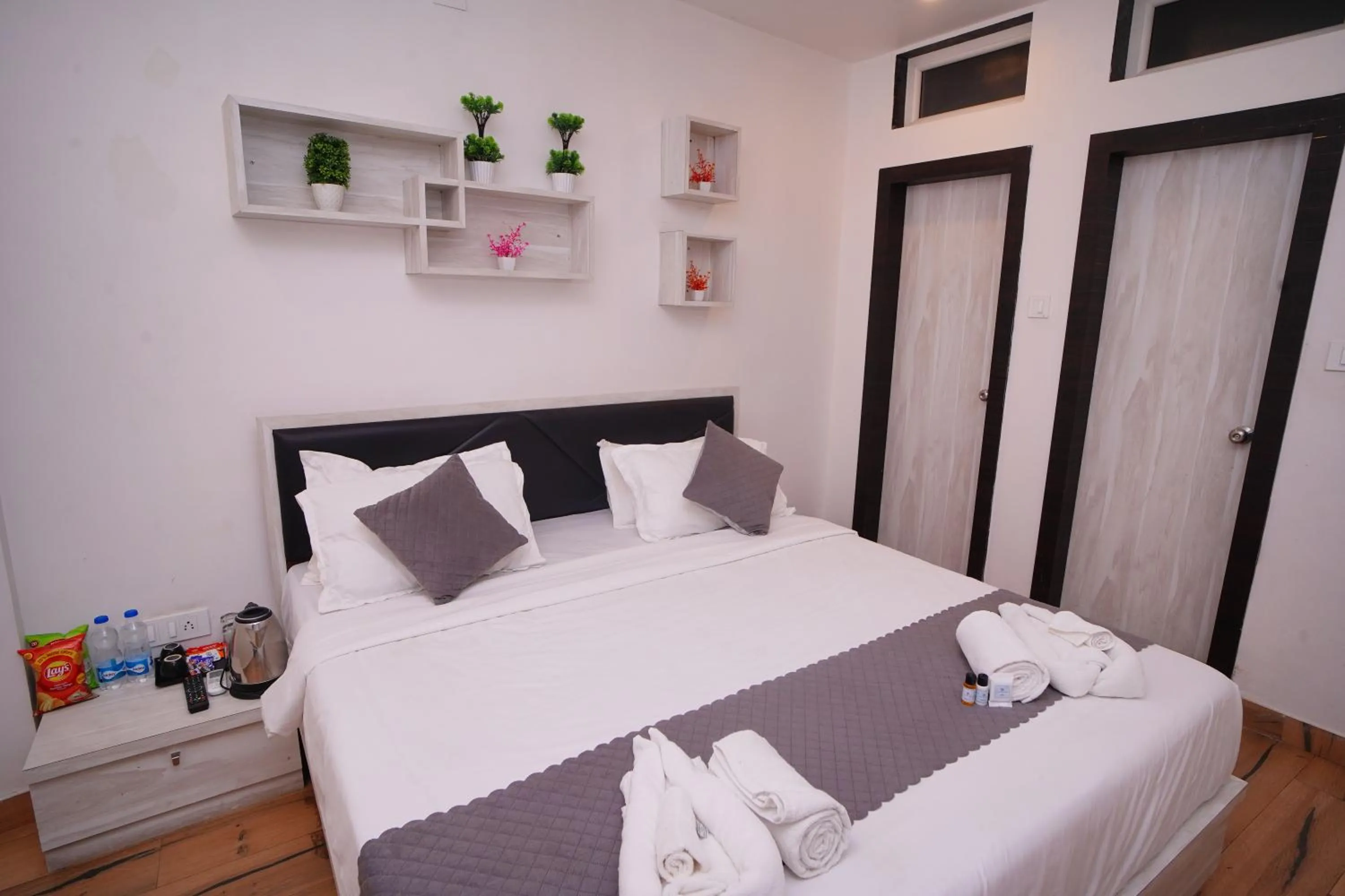 Bed in Hotel Lake Bridge