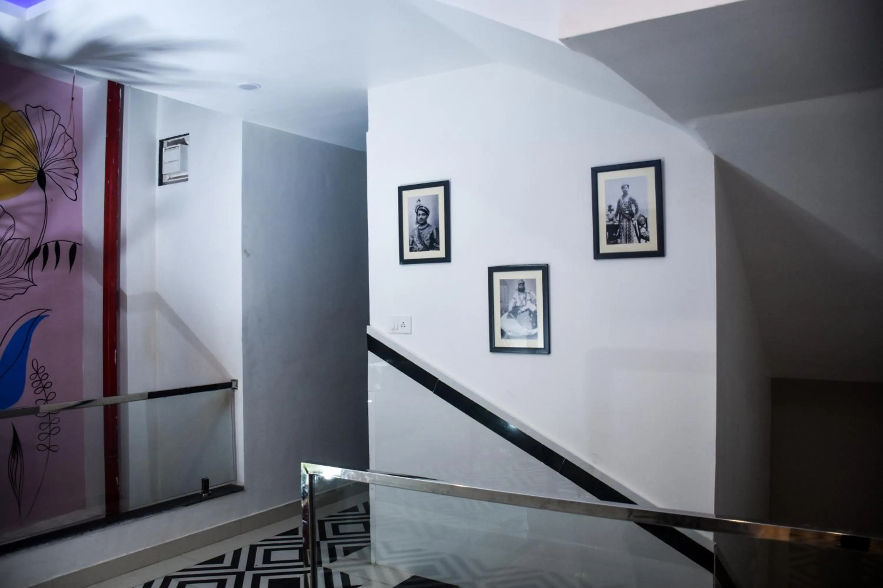 Decorative detail in Hotel Lake Bridge