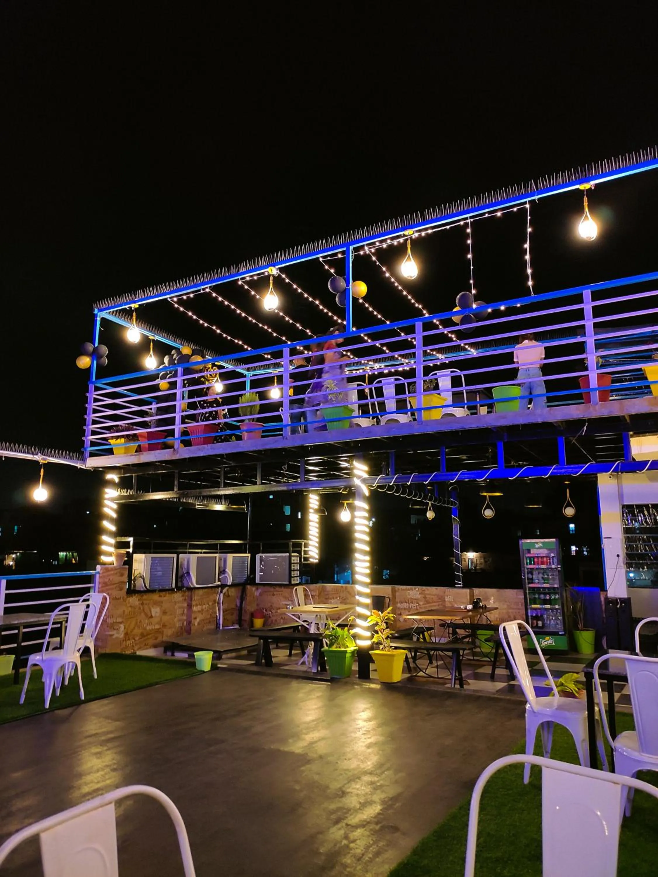 Night in Hotel Lake Bridge