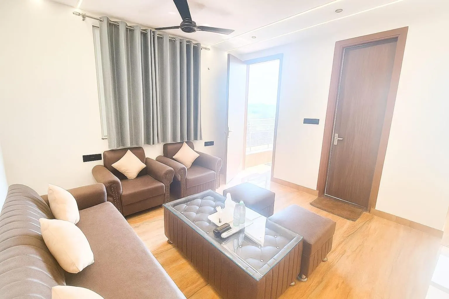 Seating area in Diplomat Regency Yashobhoomi