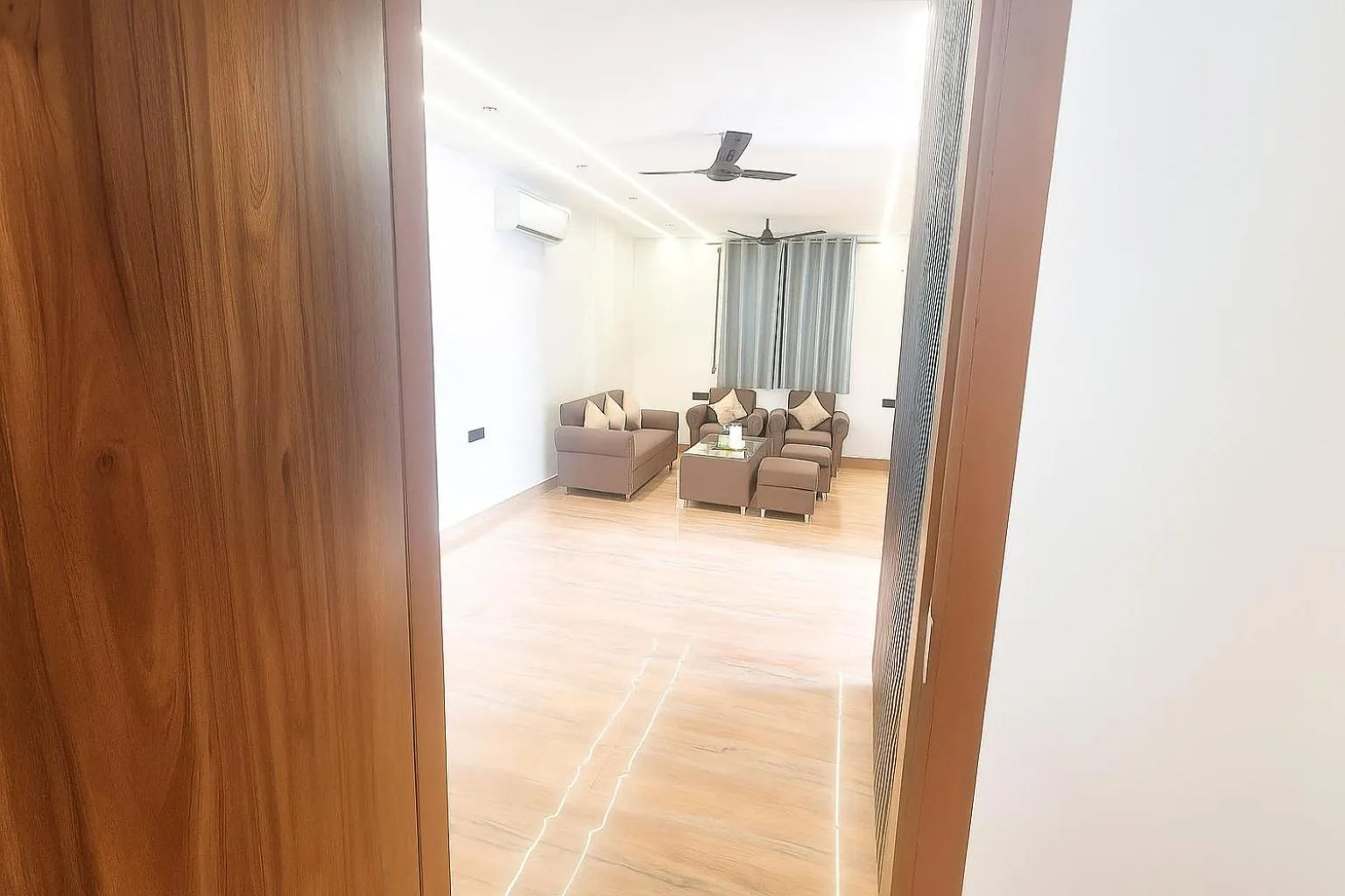 Decorative detail in Diplomat Regency Yashobhoomi