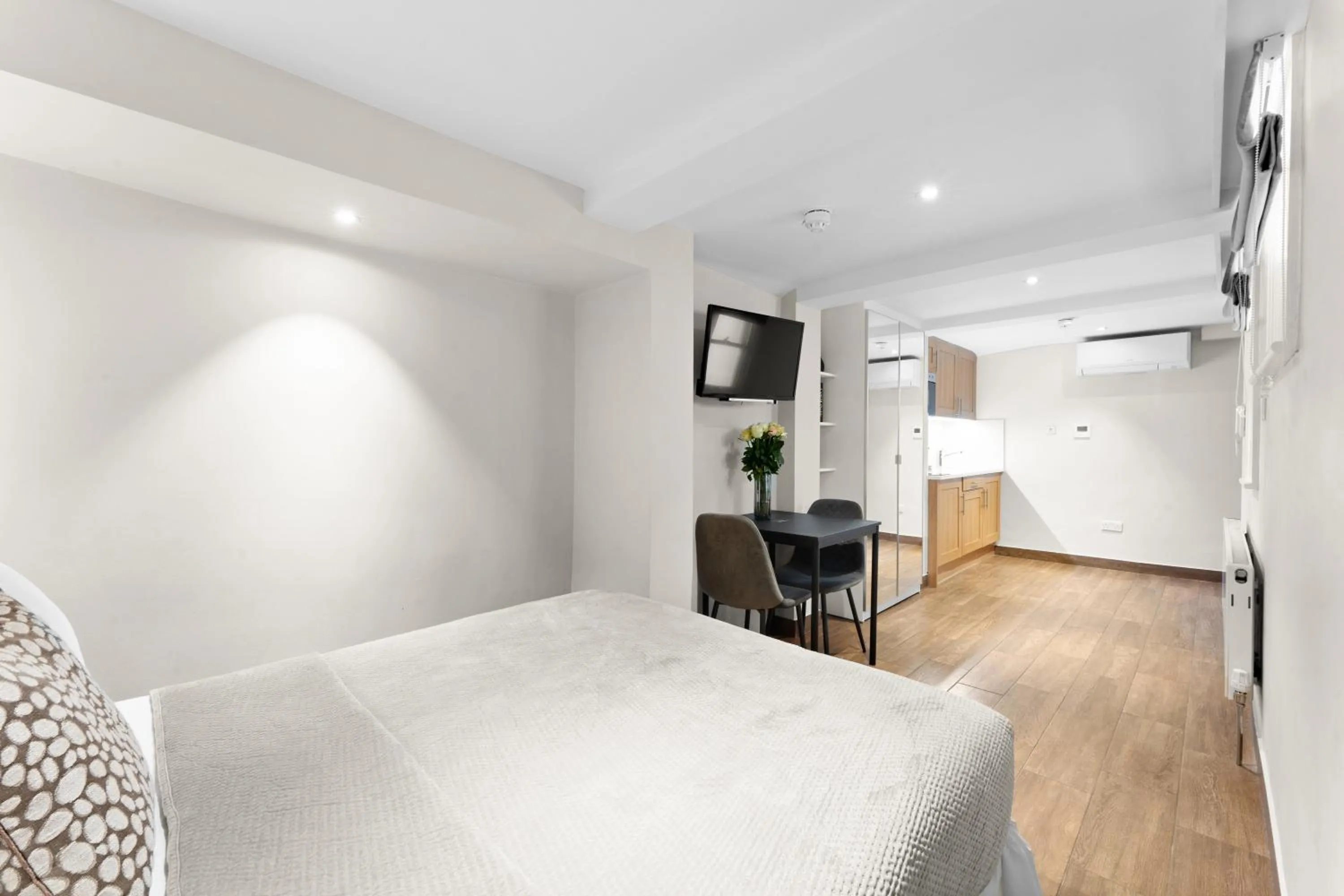 Bed in Cleveland Residences Kensington