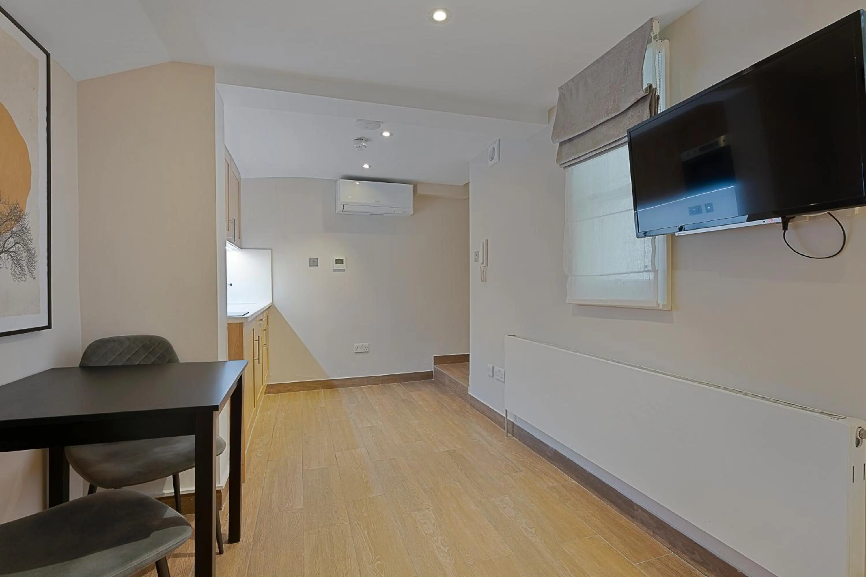 Seating area in Cleveland Residences Kensington