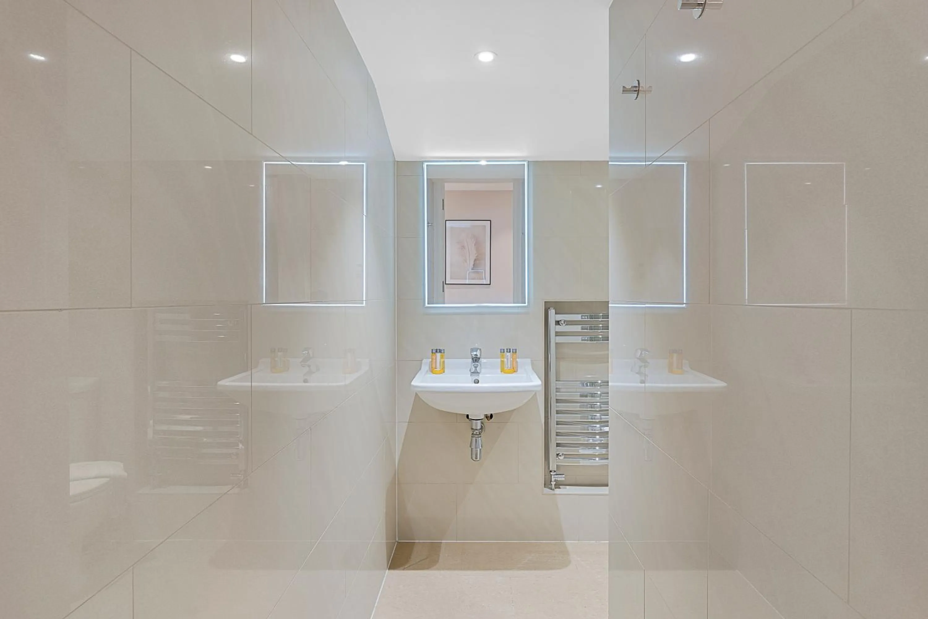 Bathroom in Cleveland Residences Kensington