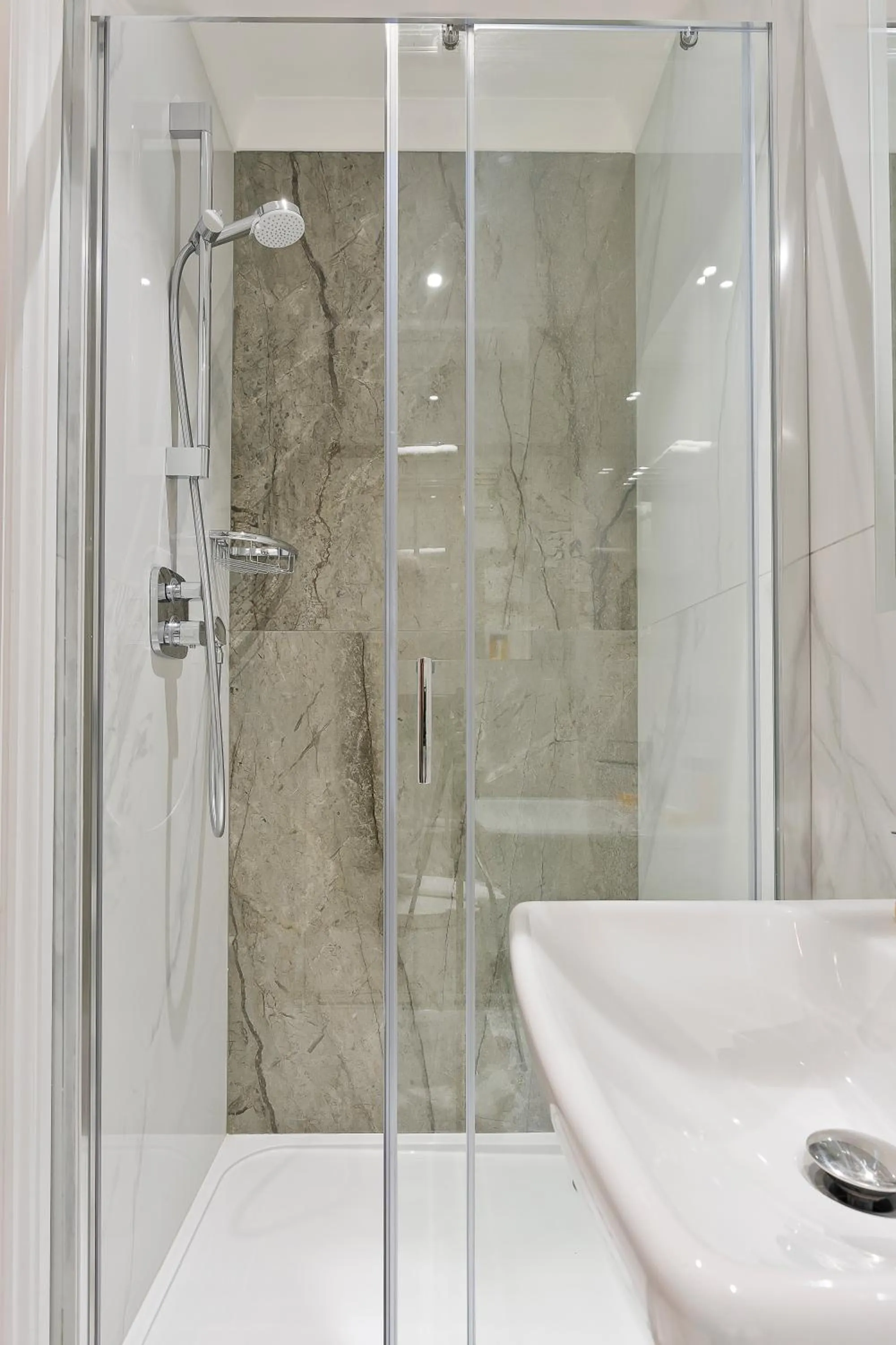 Bathroom in Cleveland Residences Kensington