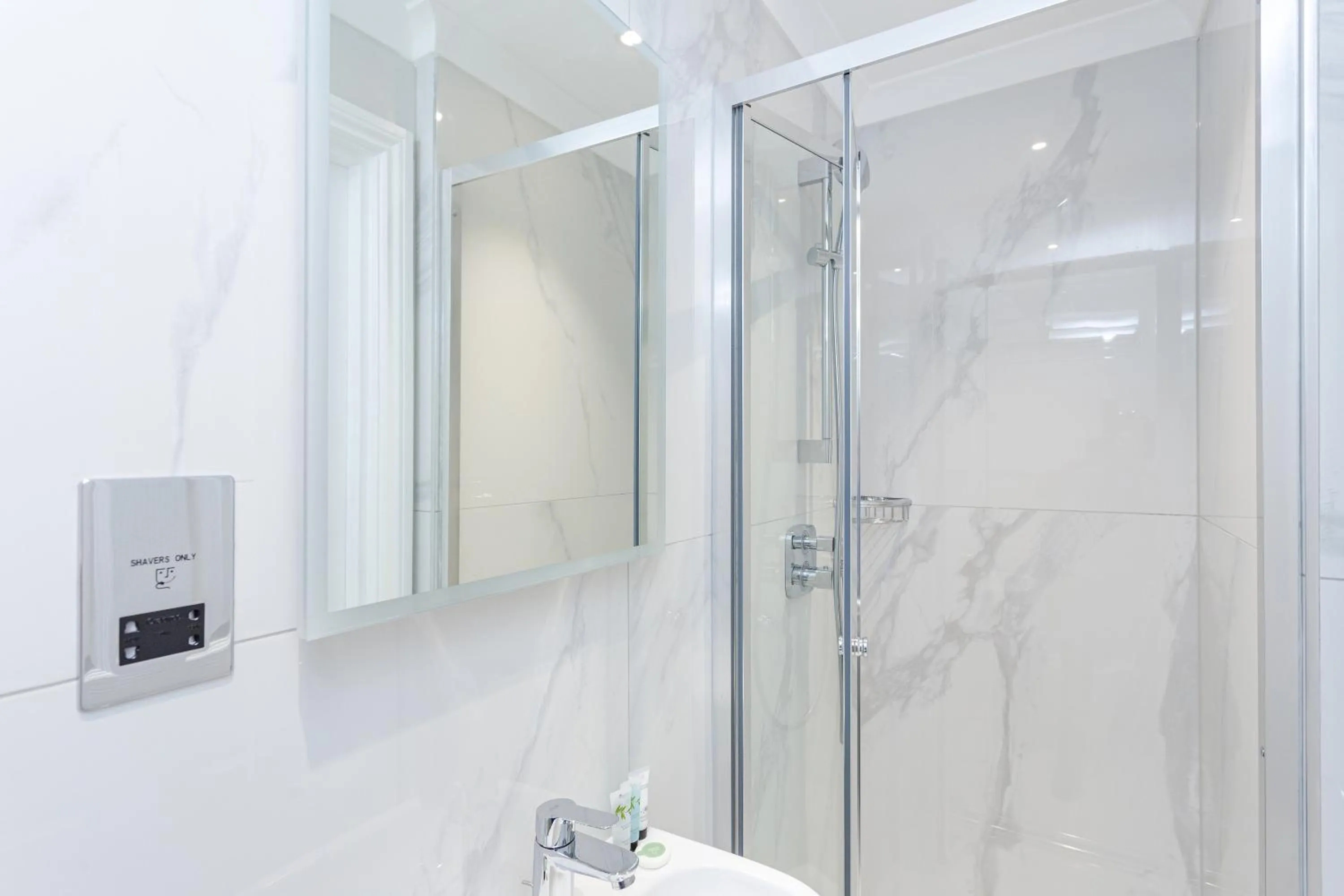 Bathroom in Cleveland Residences Kensington