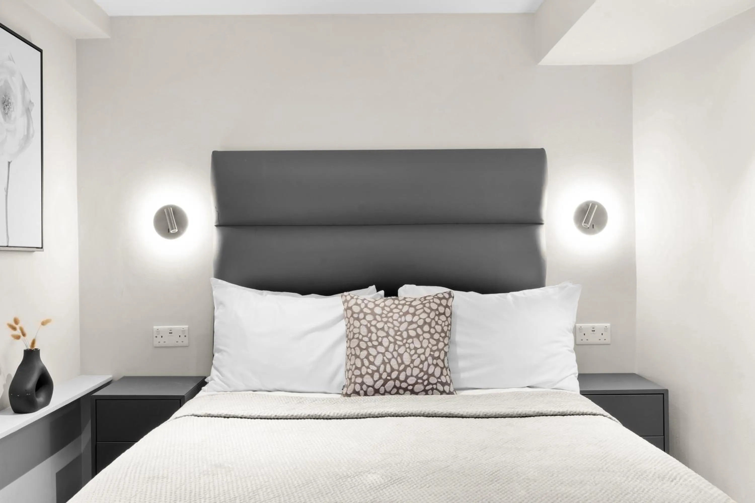 Bed in Cleveland Residences Kensington